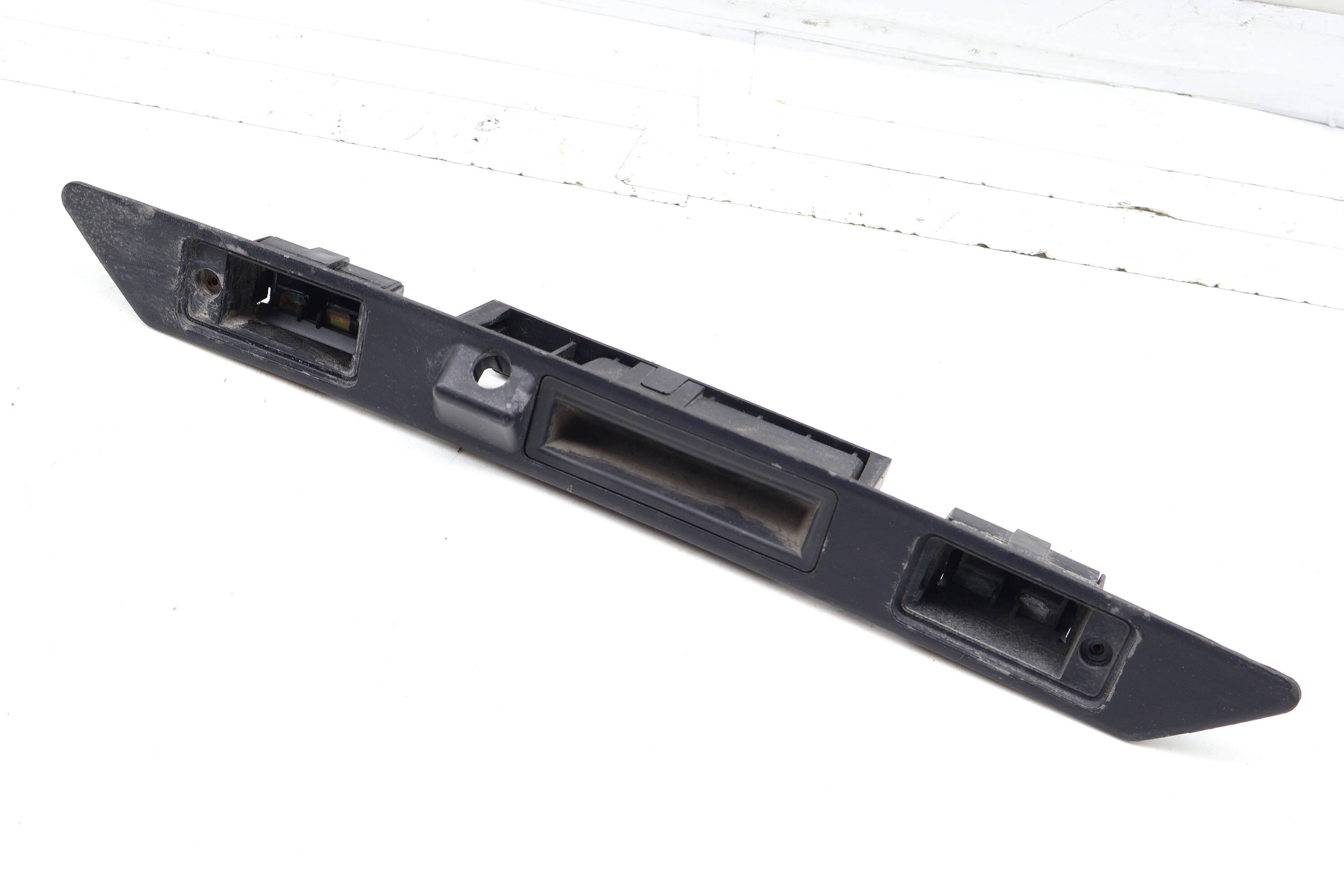 Trunk License Plate Light / Handle Assembly 4L0827574