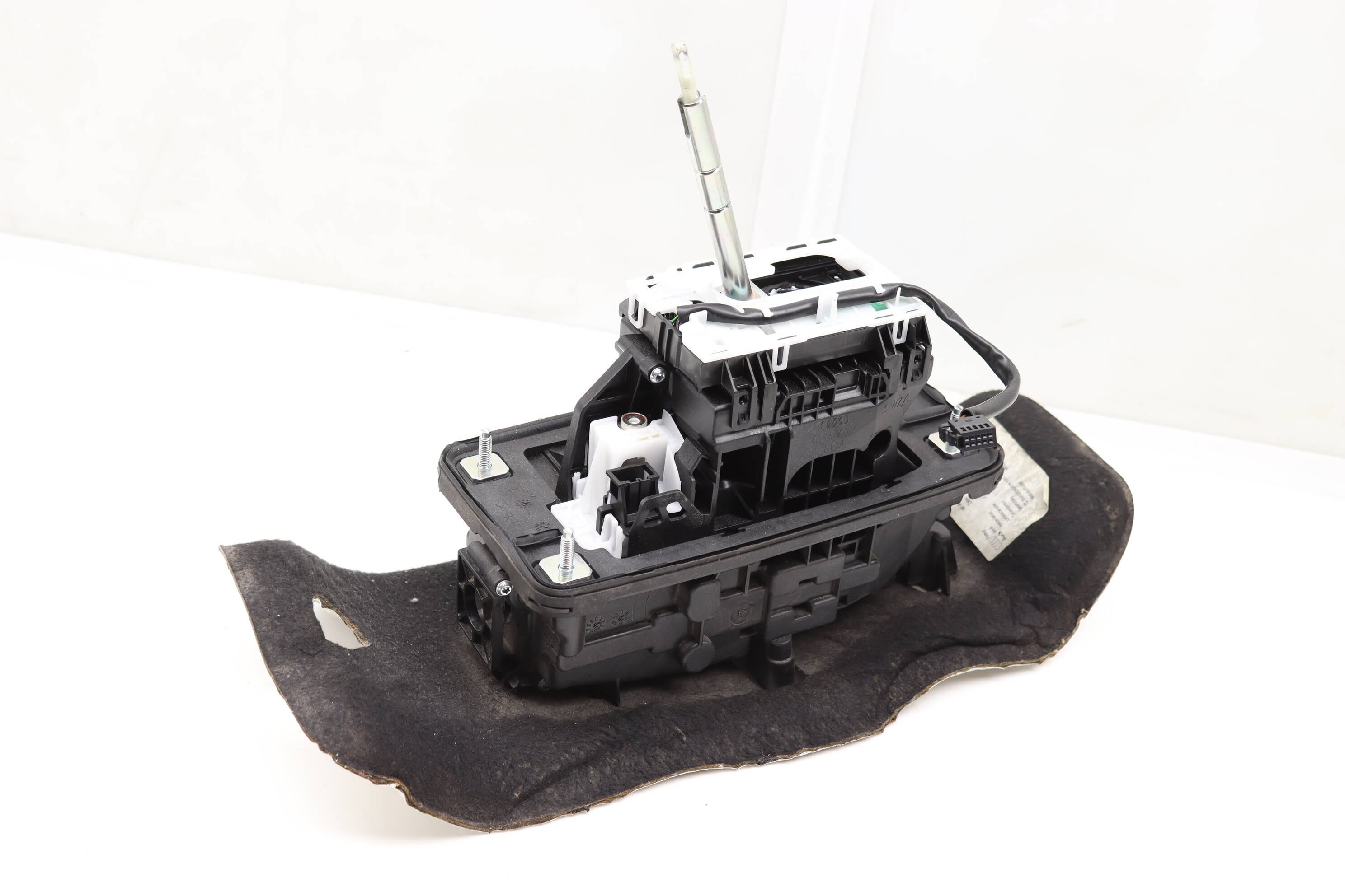 Automatic Shift / Shifter Assembly 4G1713041AG