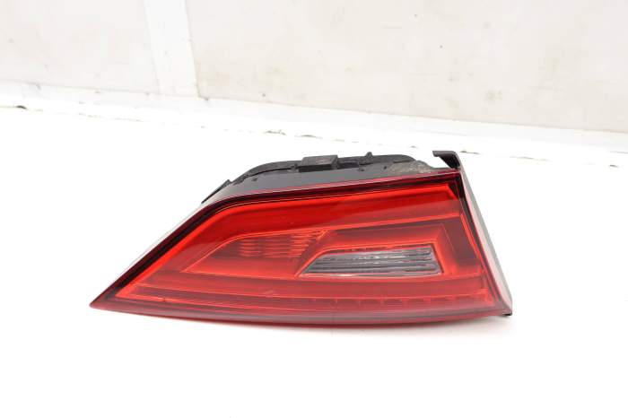 Inner Led Tail Light / Lamp 8V5945093C main product photo