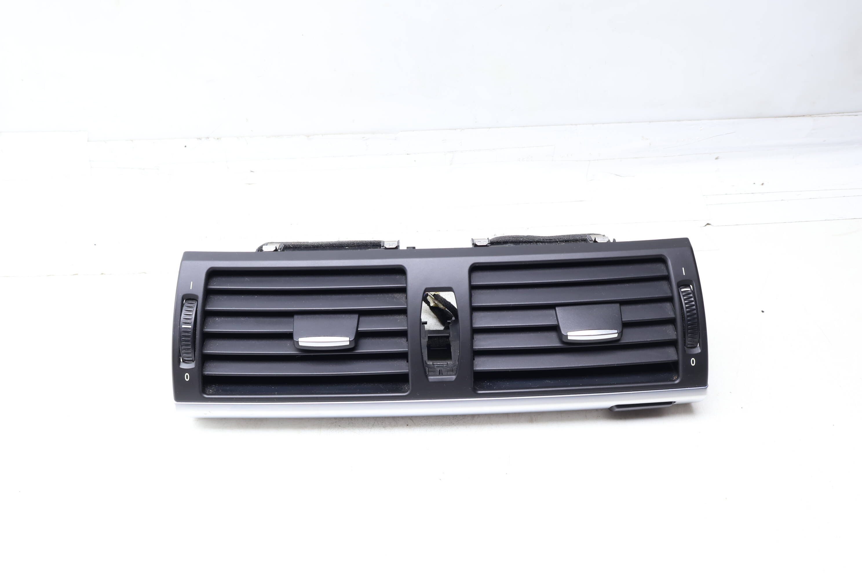 Center Dash Air Vent 64229220101