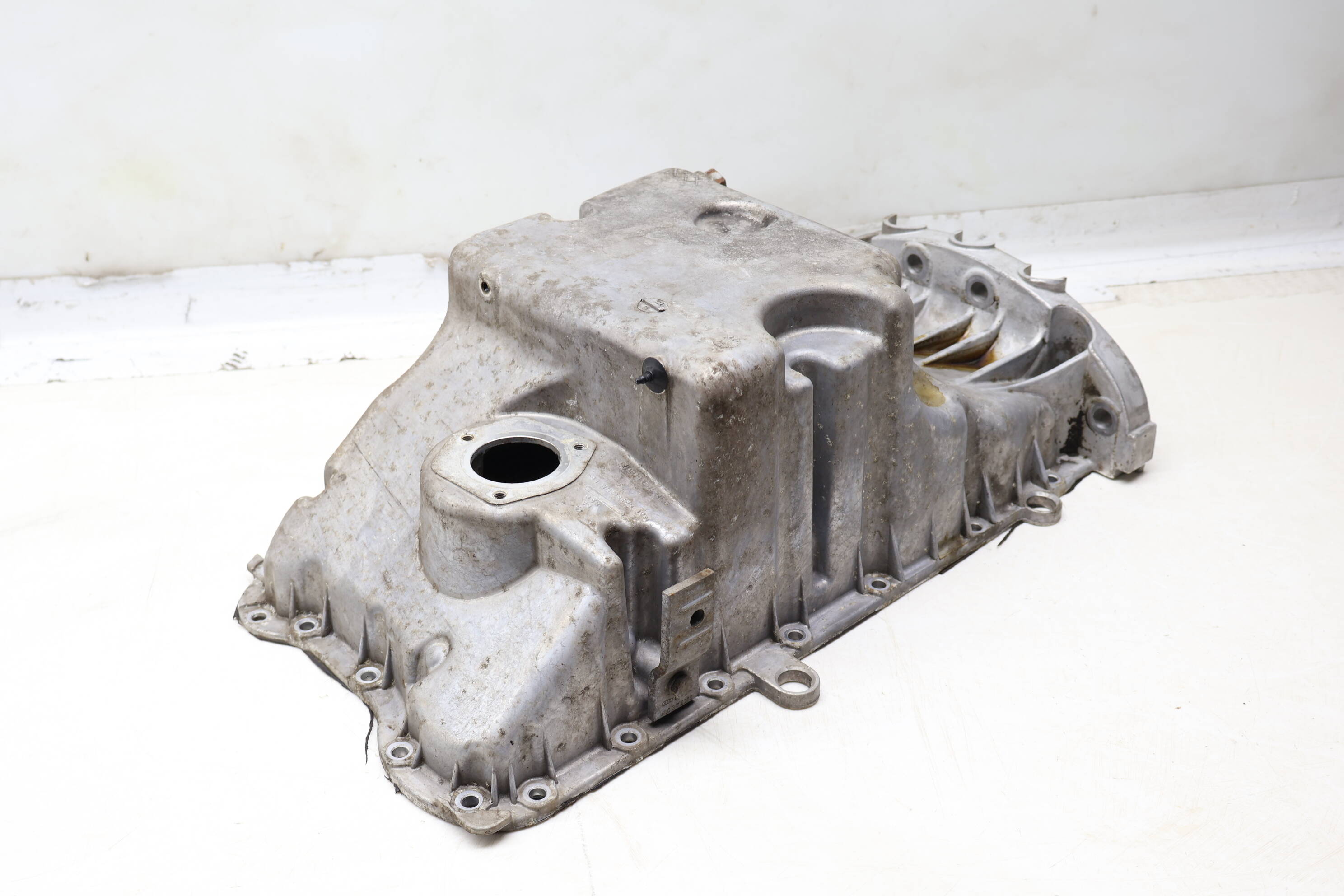 Engine Oil Pan / Sump 03H103603F