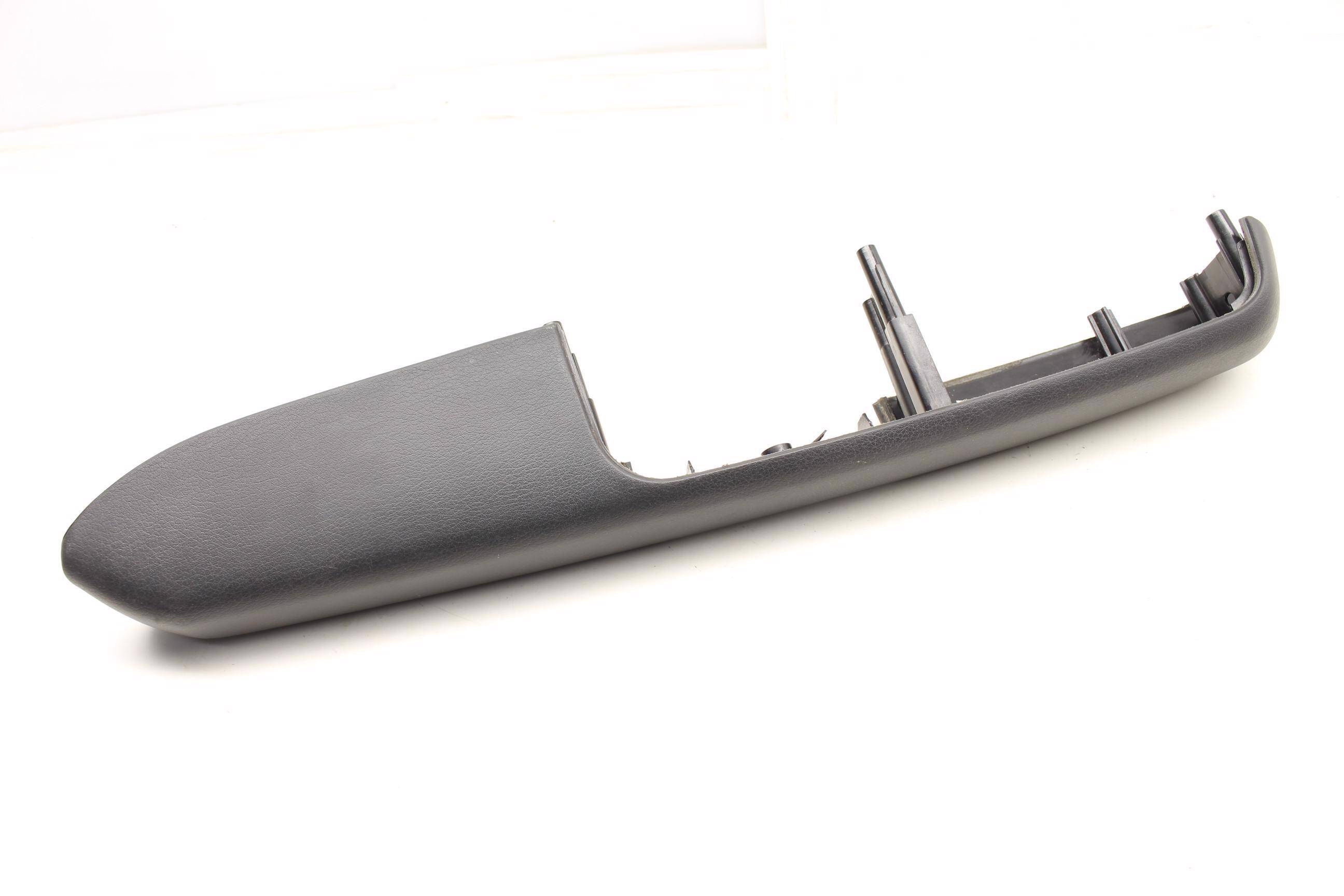 Door Panel Handle / Armrest 8E1867173