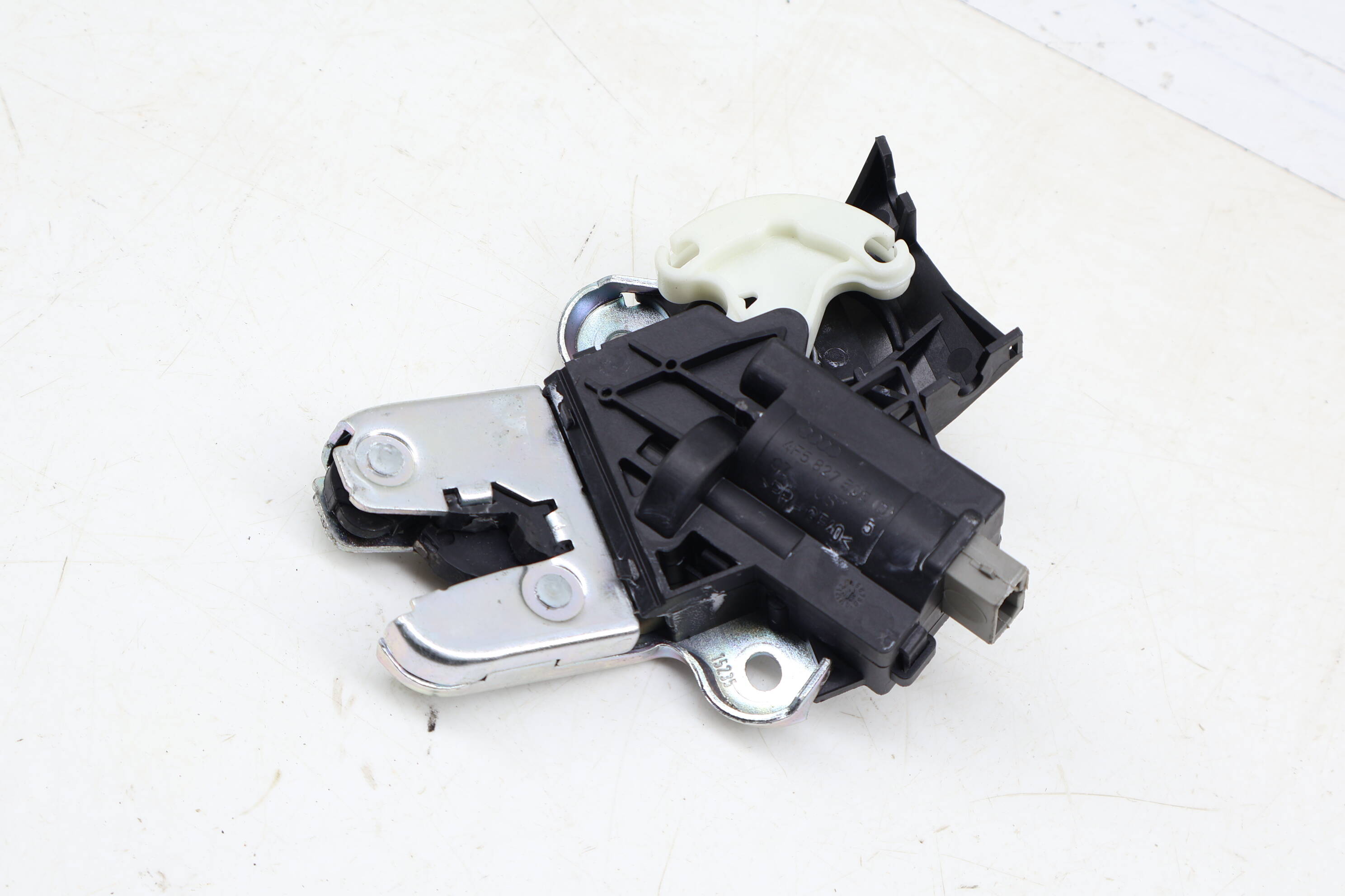 Trunk Latch / Lock 4F5827505D