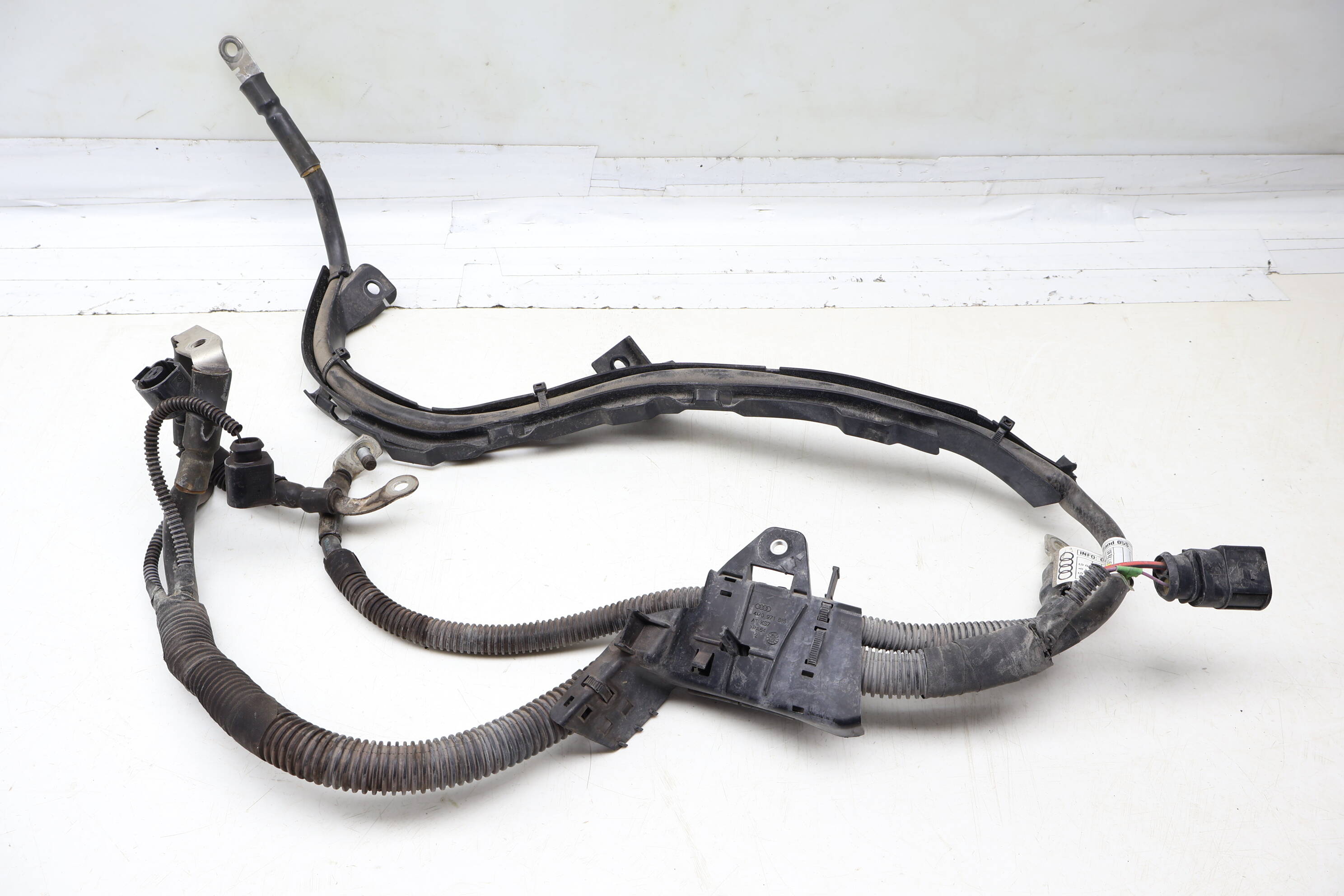 Starter / Alternator Wiring Harness / Battery Cable 4M0971228BS