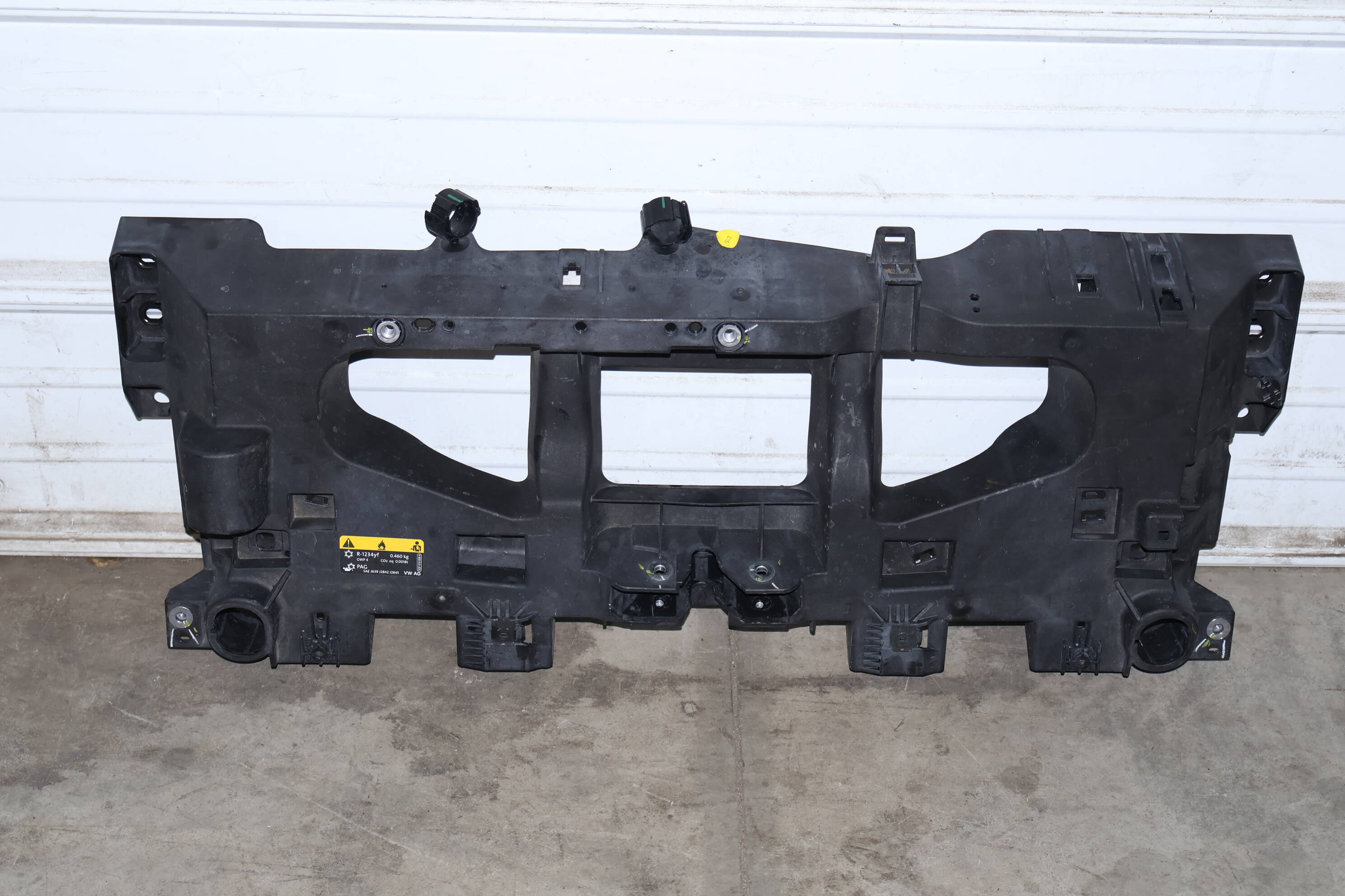 Upper Core Support Beam / Lock Carrier 11K805563