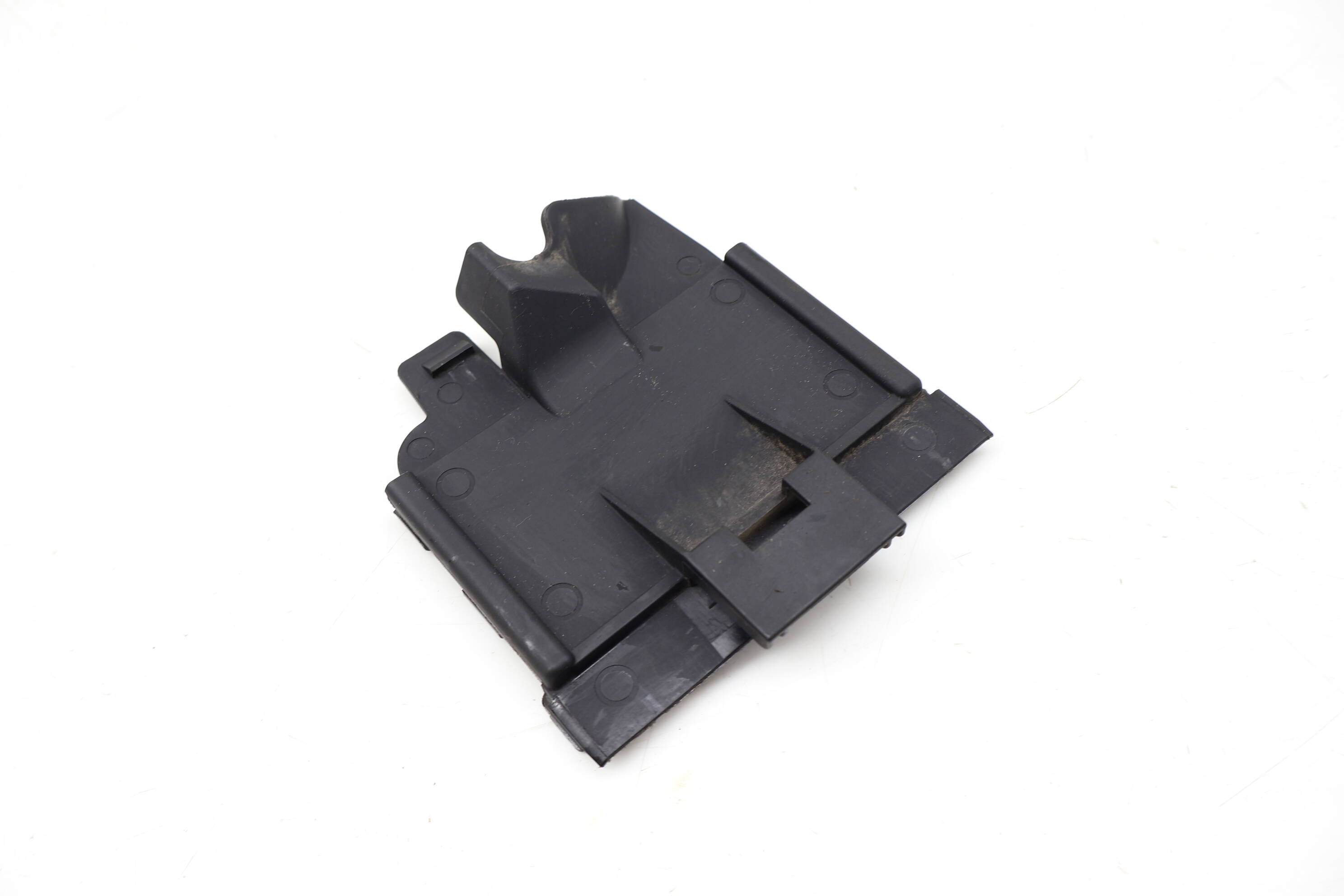Fuse Box End Plate / Bracket 5Q0927165G