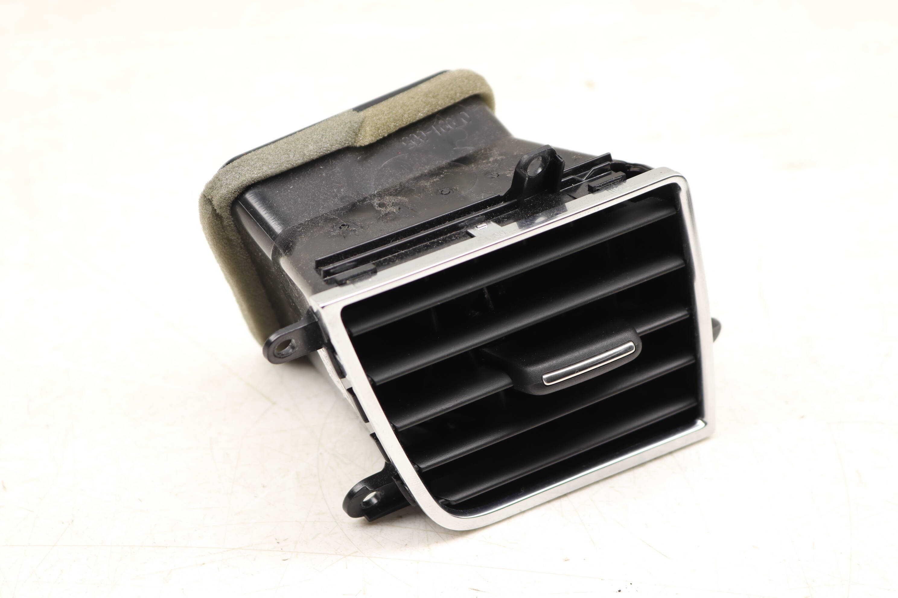 Center Dash Air Vent 4H1820951A