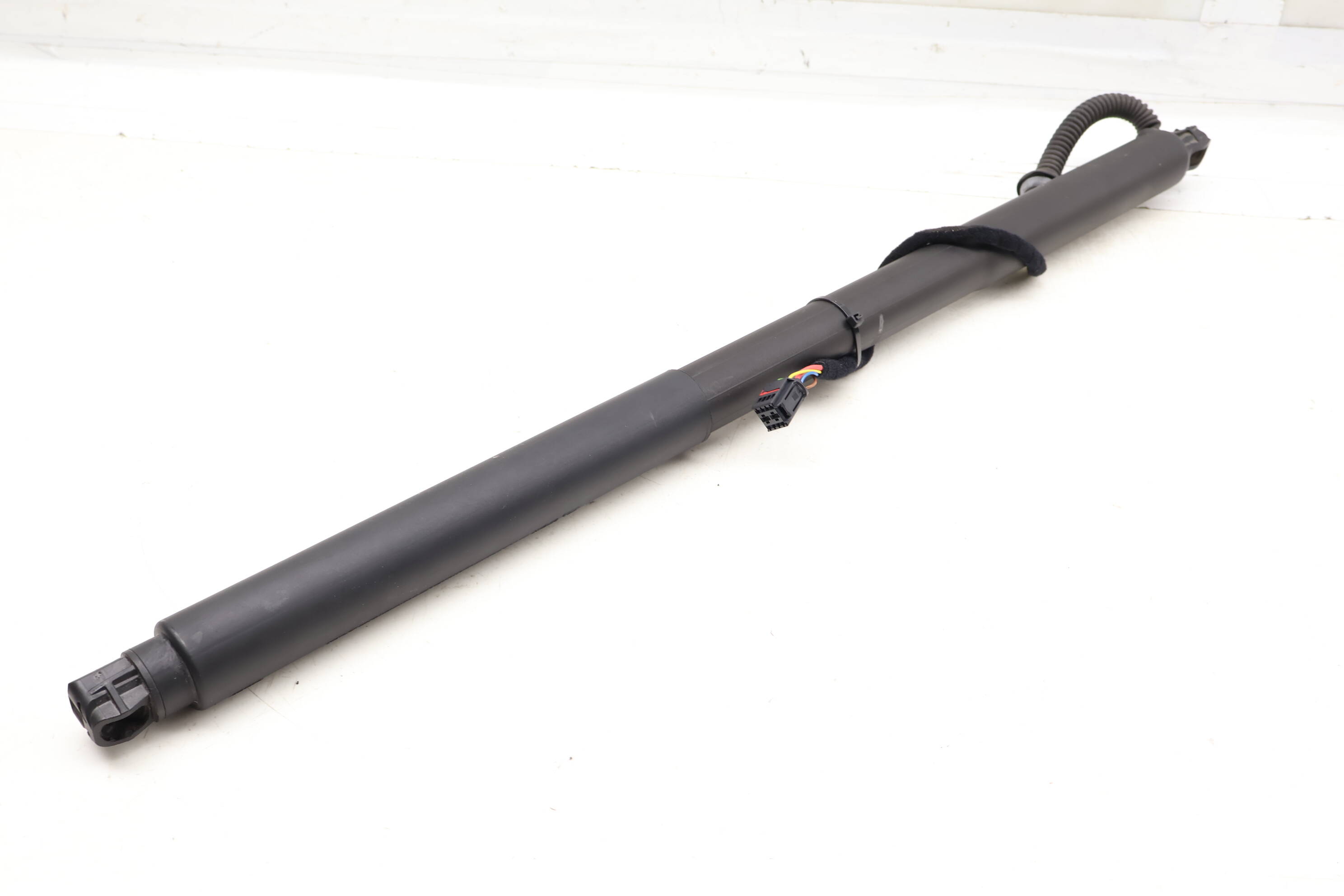 Trunk Hatch Strut / Shock 9Y0827851A