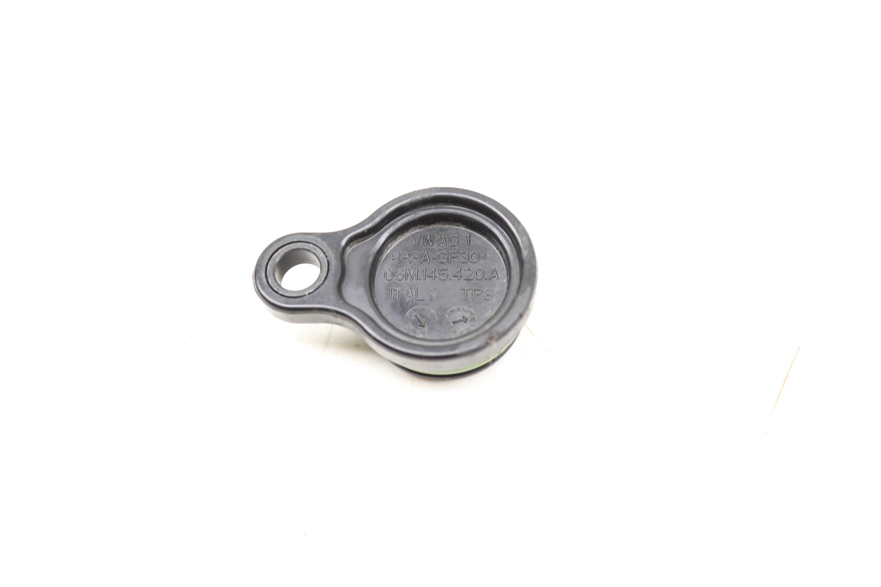 Cylinder Head Sealing Cap / Cover 06M145420A 9A714542001