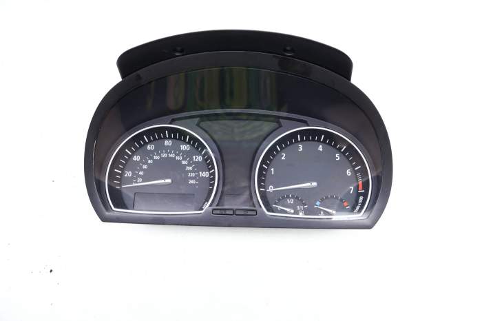 Instrument Cluster / Speedometer 62103413132 main product photo