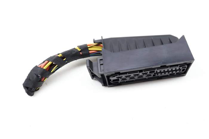 BMW Parking Brake / Emf Module Wiring Plug Connector Pigtail