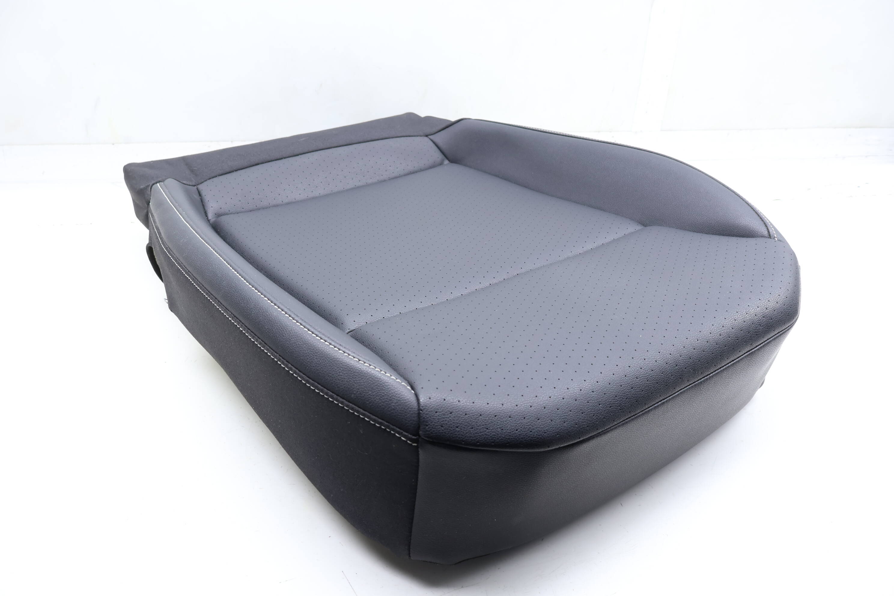 Lower Seat Bottom Cushion 3CN881405K