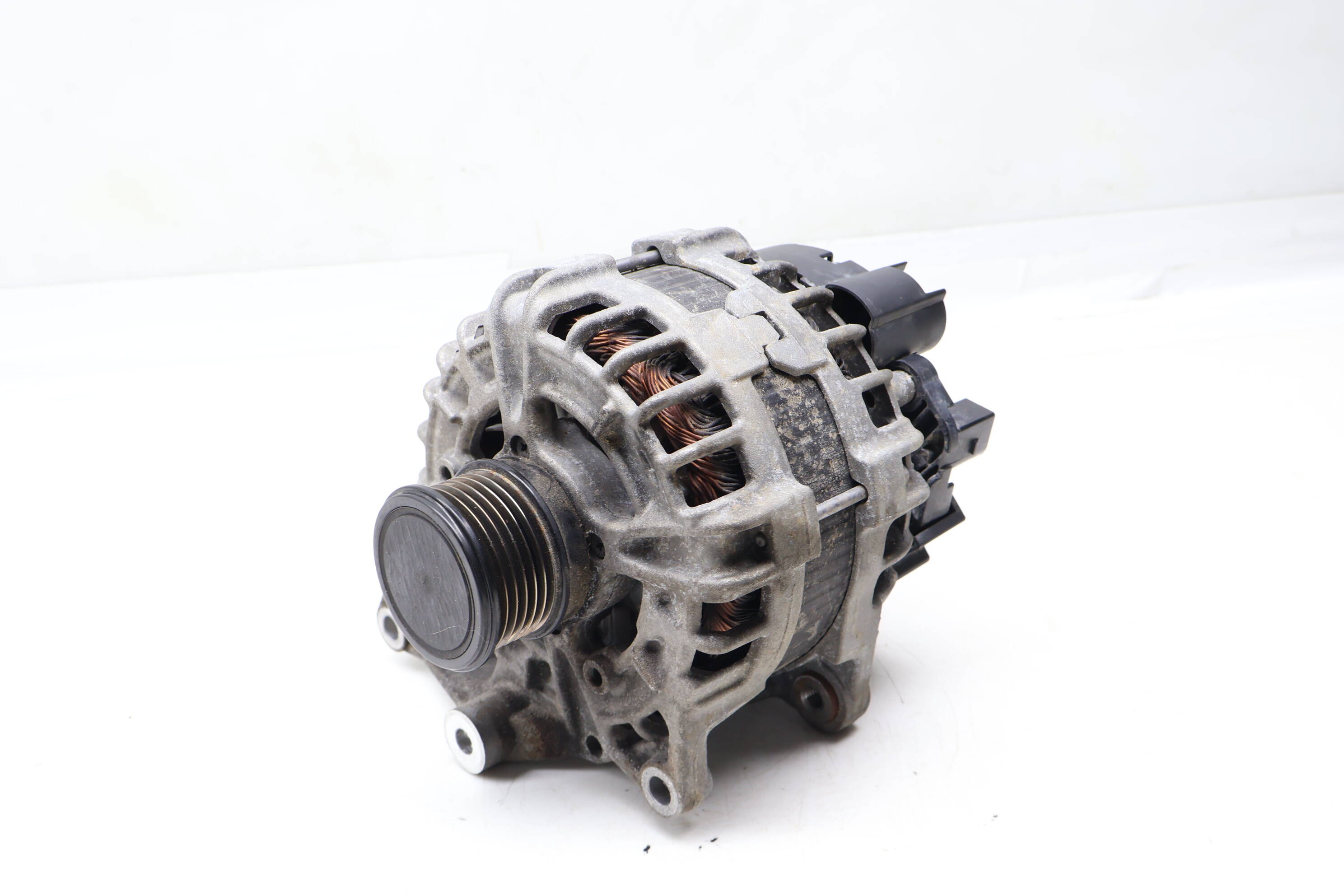 Alternator (190 Amp) 0009067703