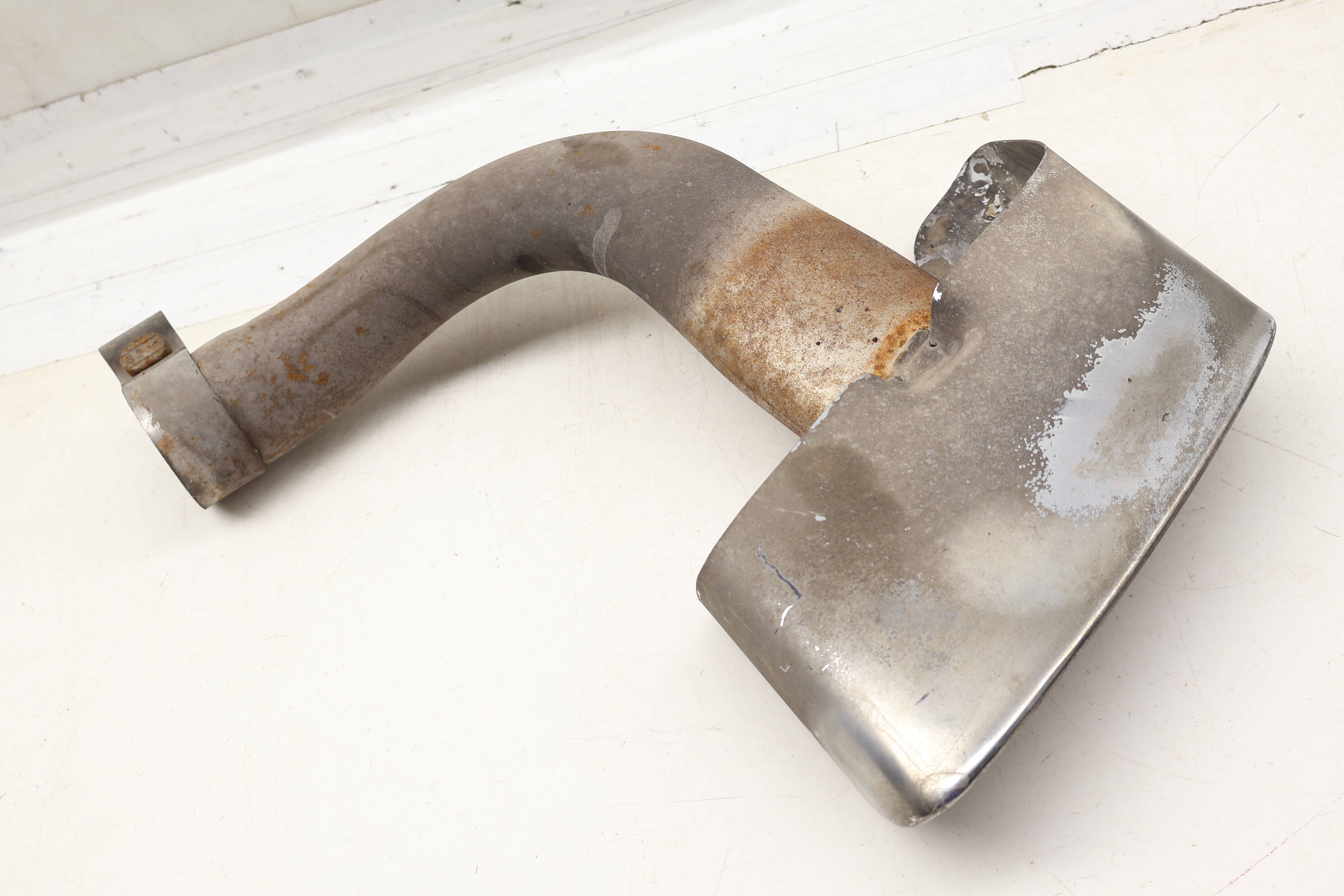 Exhaust Pipe Tip 4M0253682M