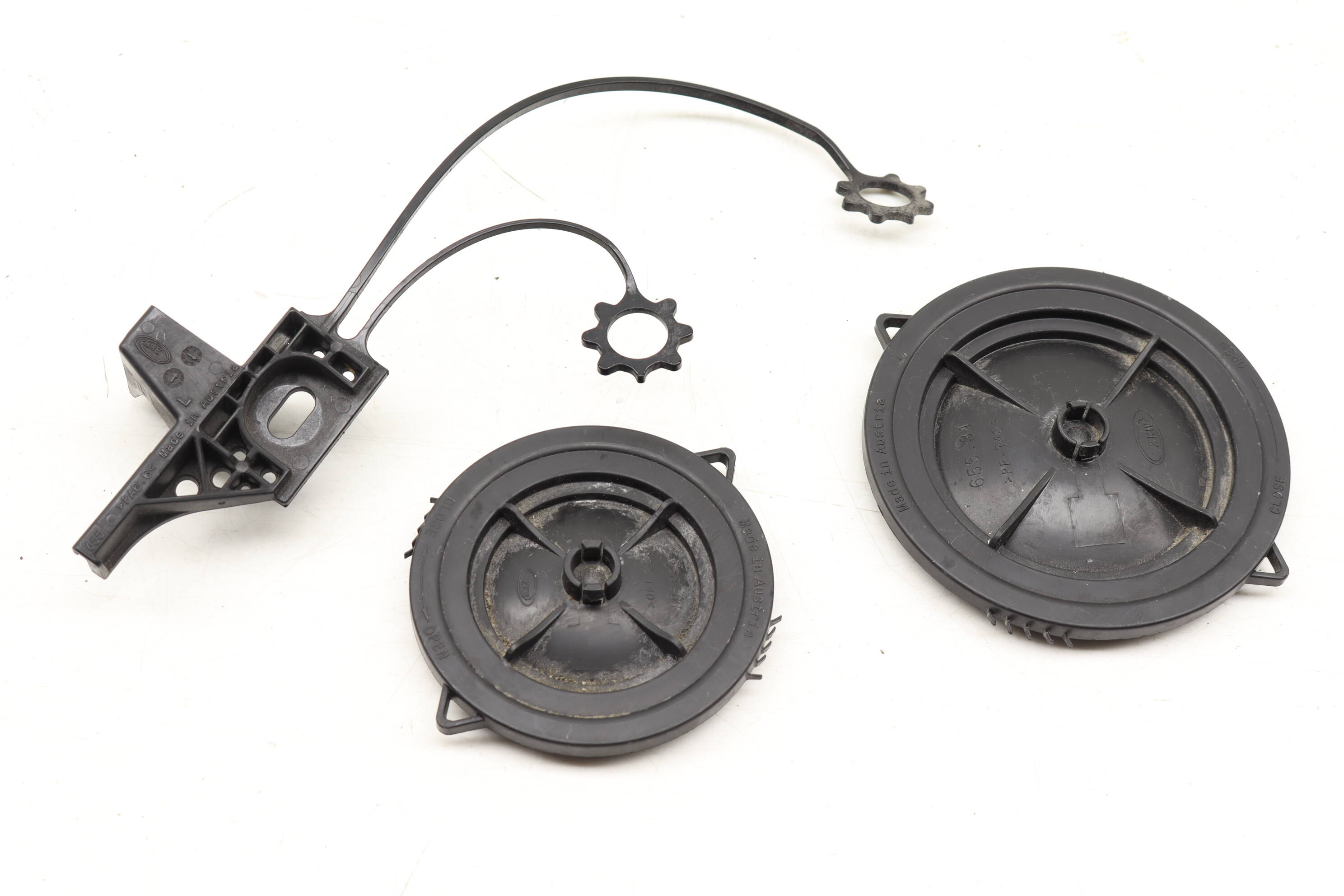 BMW Left Headlight Cover / Plate Set 63117225299