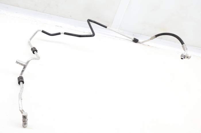Ac Hose / Line / Pipe 8R0260710J main product photo