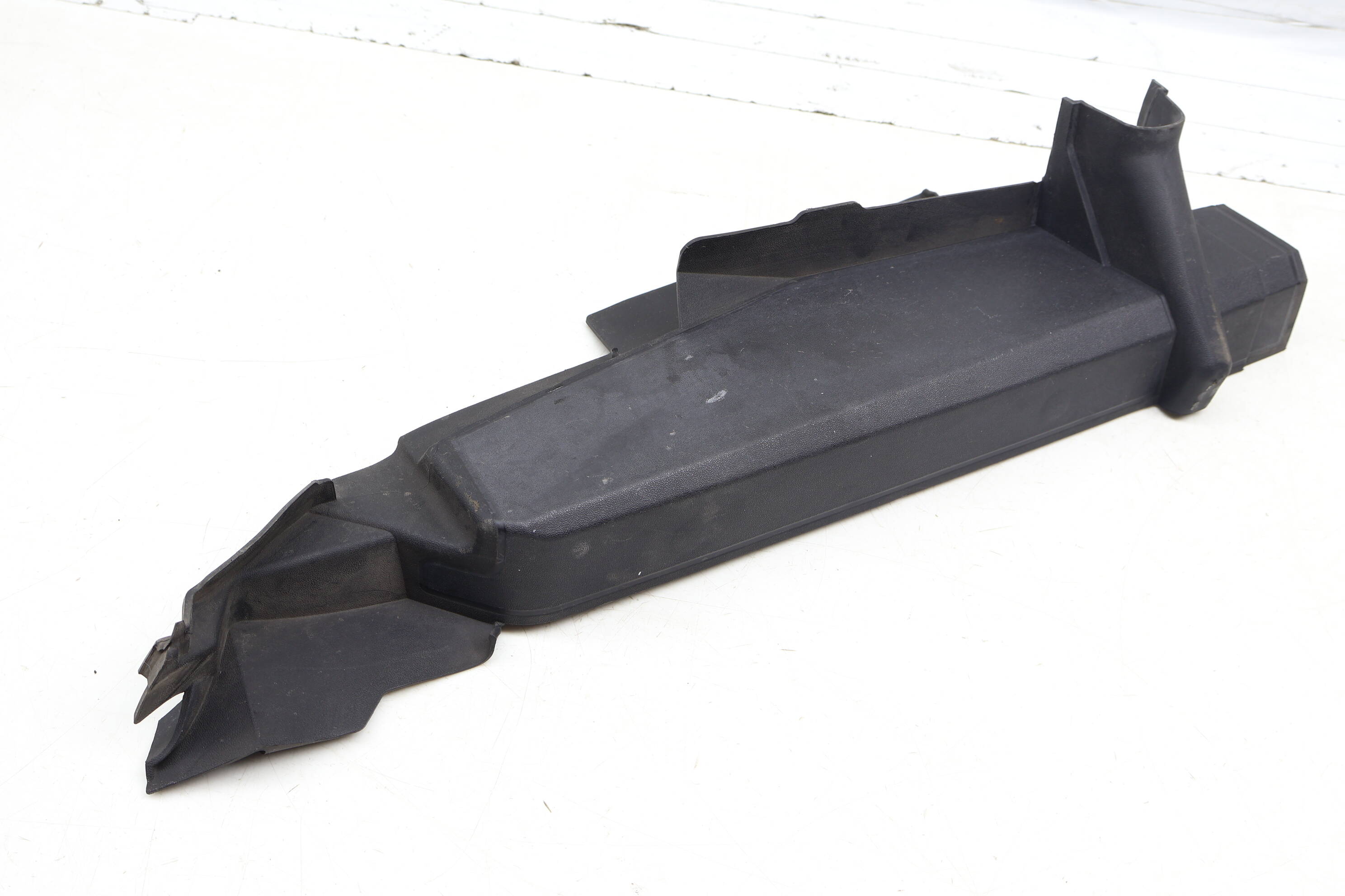 Hood Side / Edge Seal 4M8821170