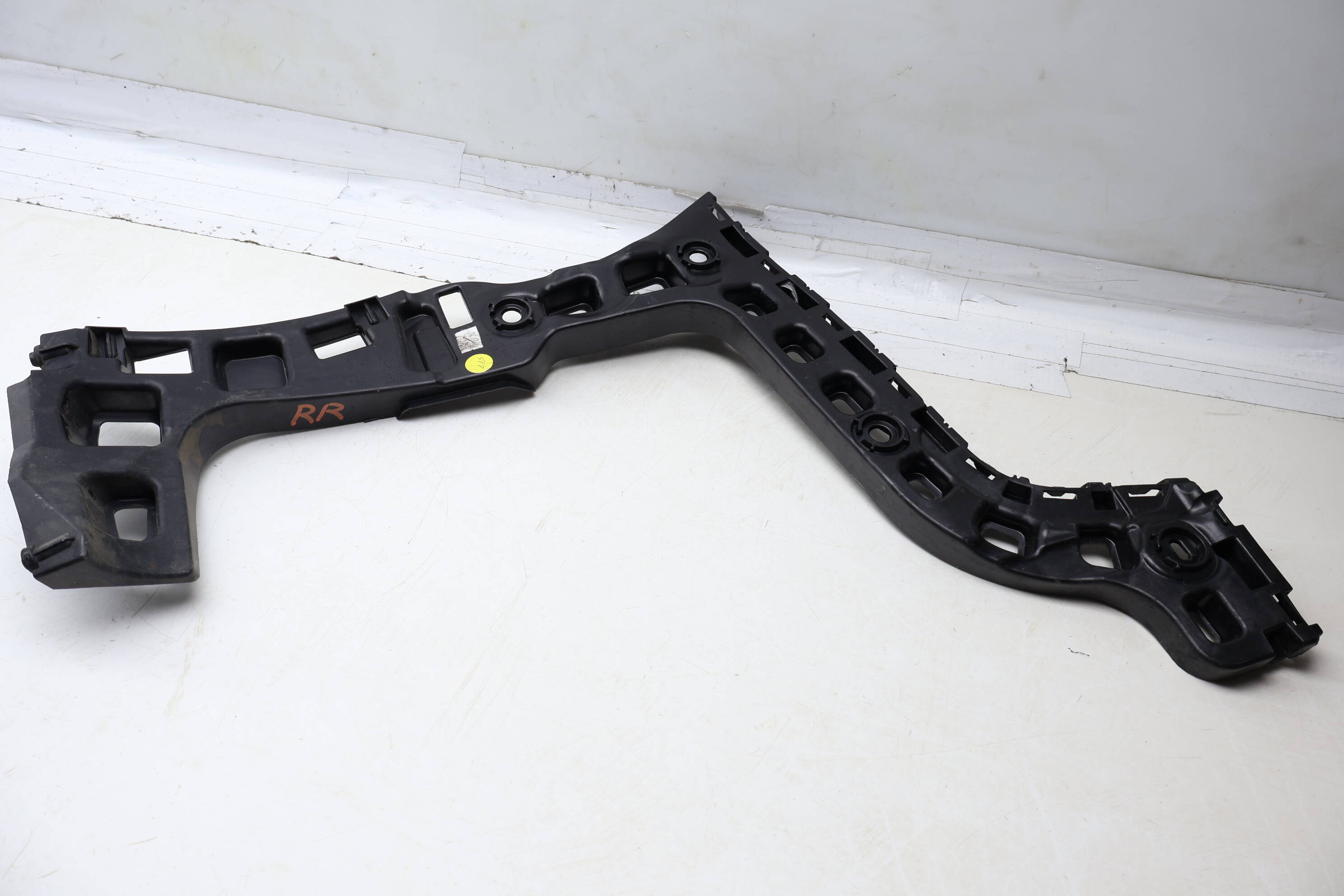 Bumper Mount Bracket (Side) 3CN807394D
