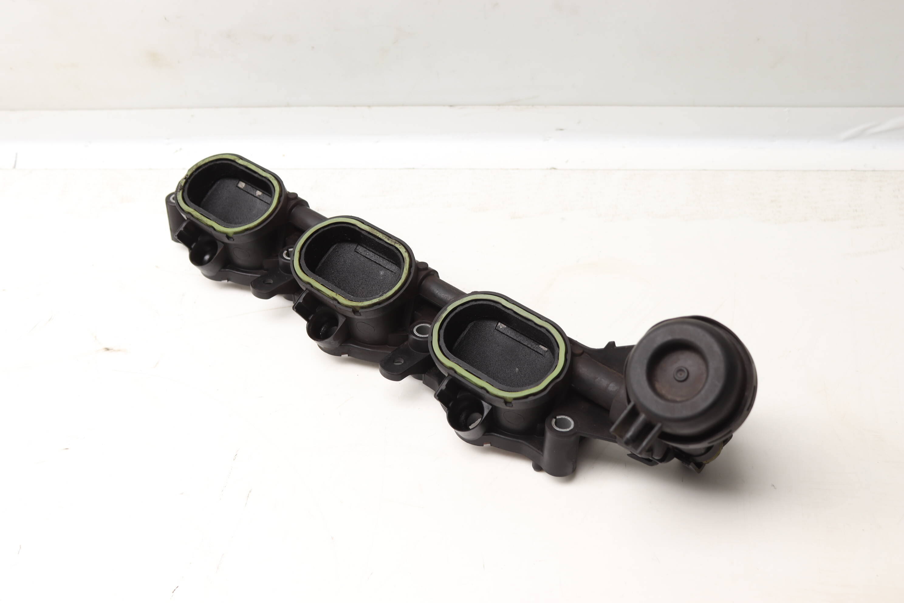 Amazon.com: Partsflow Intake Manifold with Gasket, Manifold