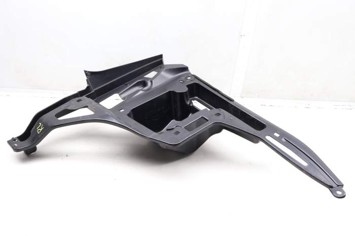 Side / Quarter Panel Mount Bracket 51137296753 main product photo