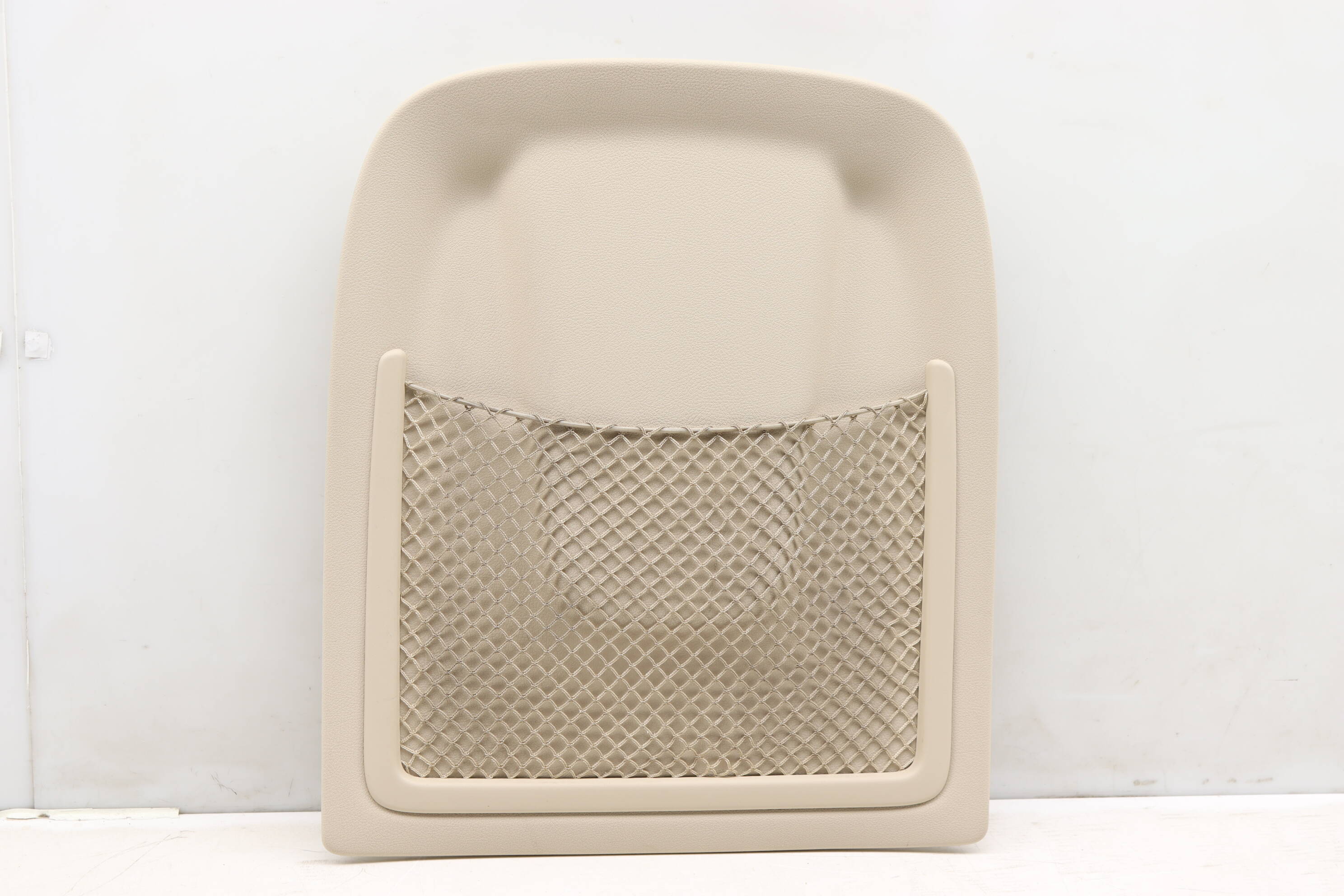 Seat&#x20;Back&#x20;Panel&#x20;W&#x2F;&#x20;Net&#x20;8R0881969G