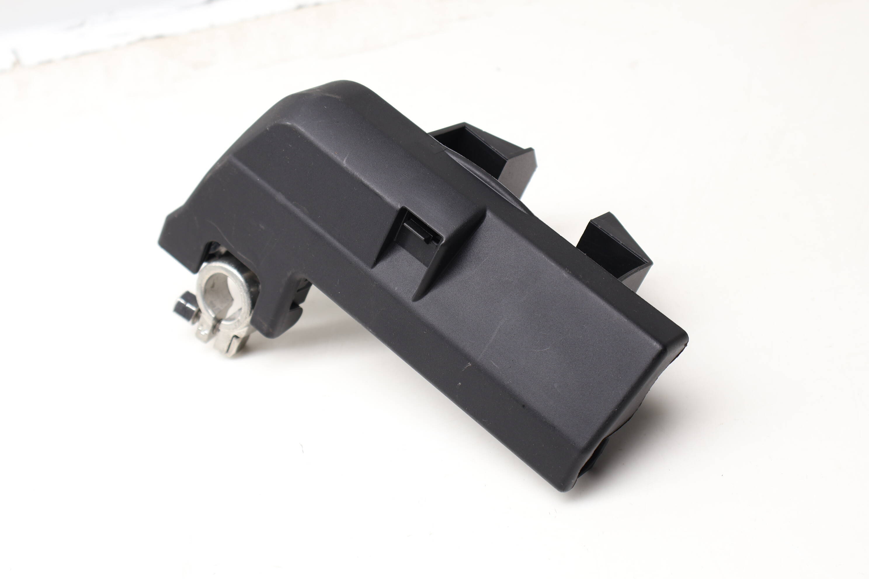 Positive Battery Connector 8J0915459