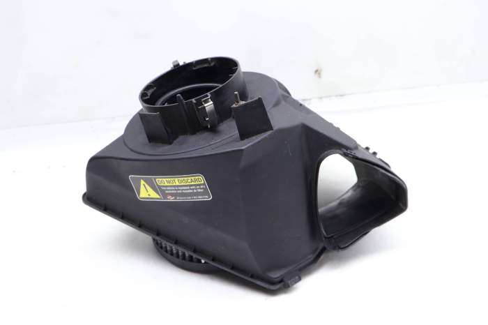 Engine Air Filter Box / Housing (Upper Half) 4F0133837BE main product photo
