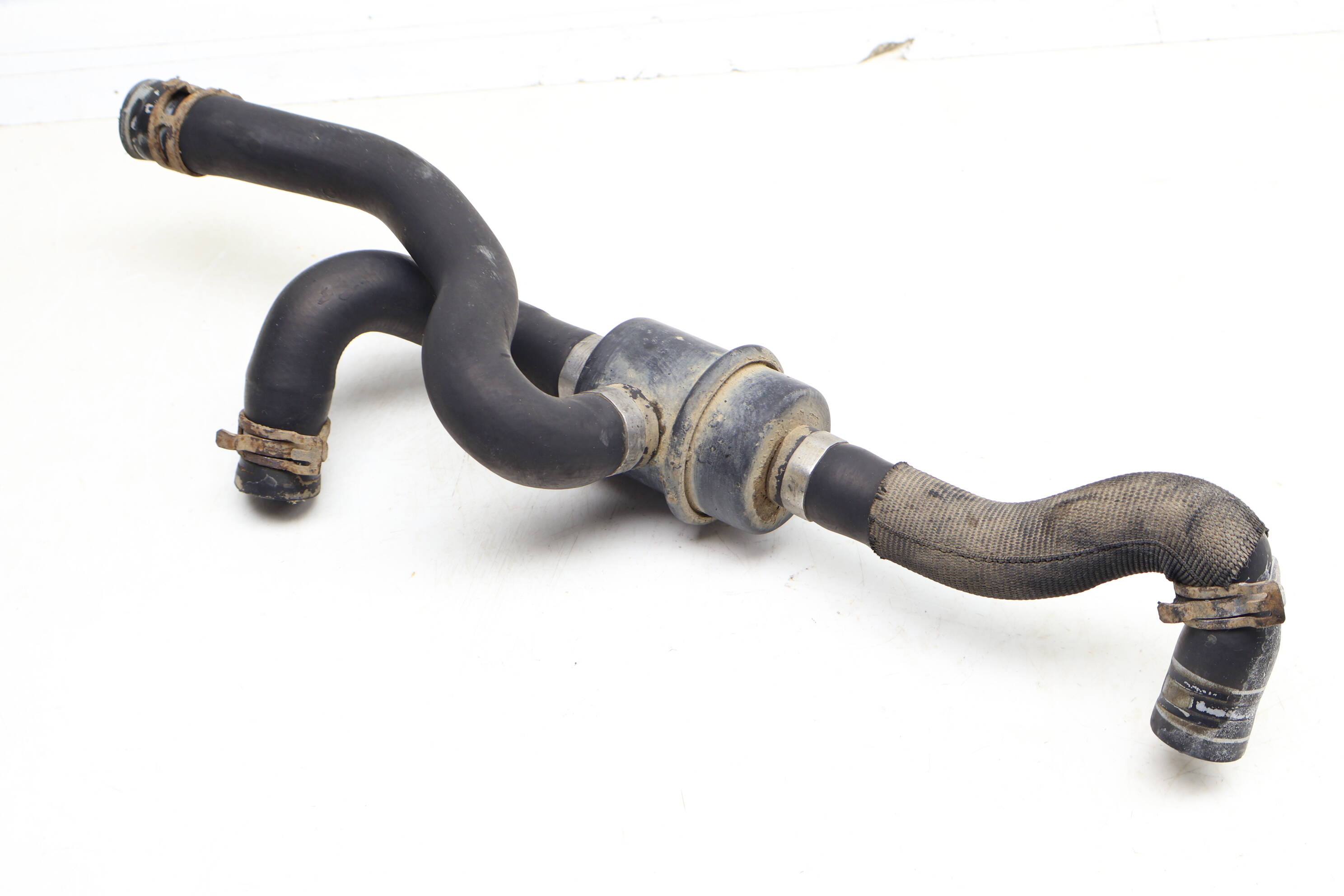 Auxiliary Radiator Coolant Hose / Line W/ Thermostat 4E0121030A