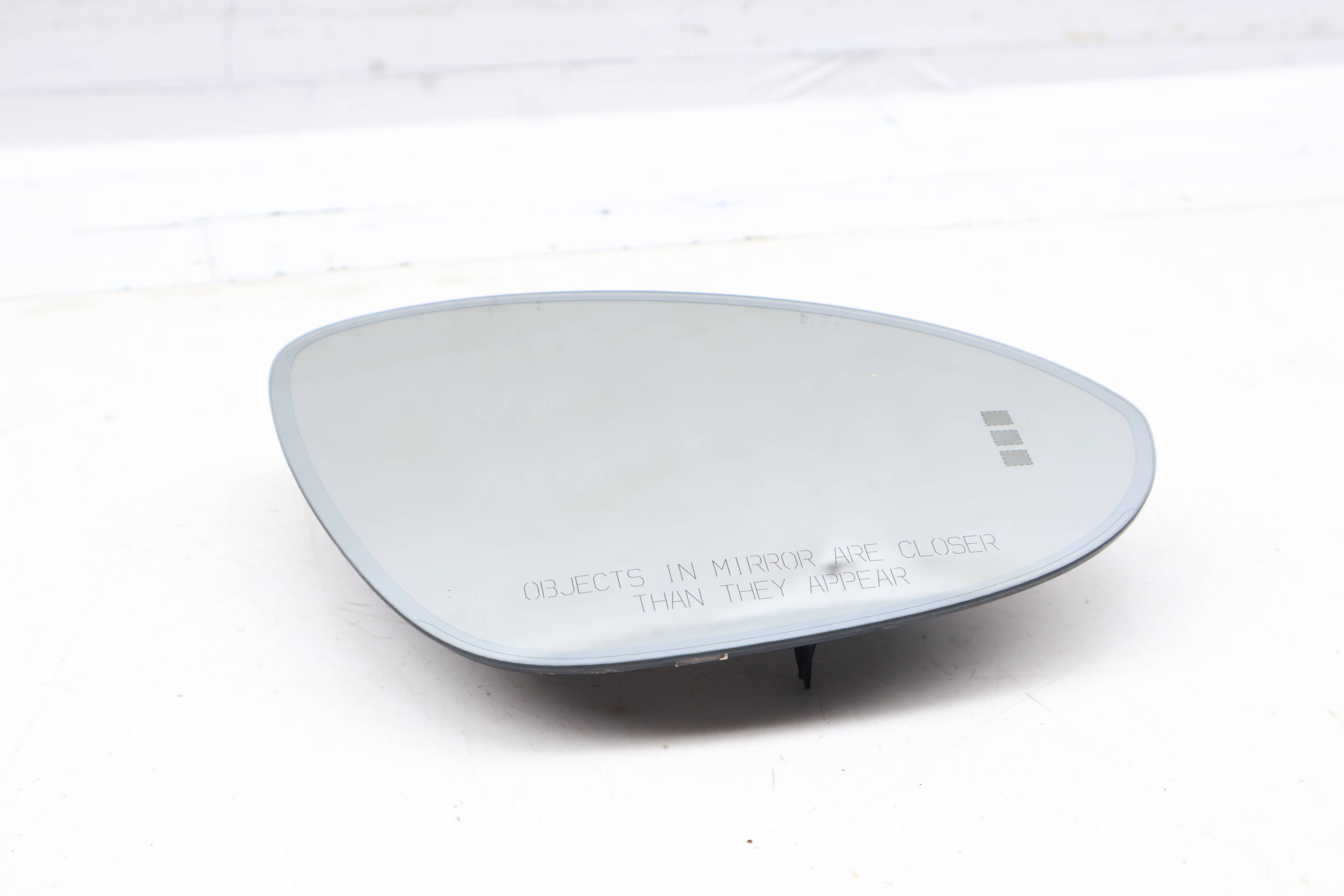 Side View Mirror Glass 9Y1857522AD