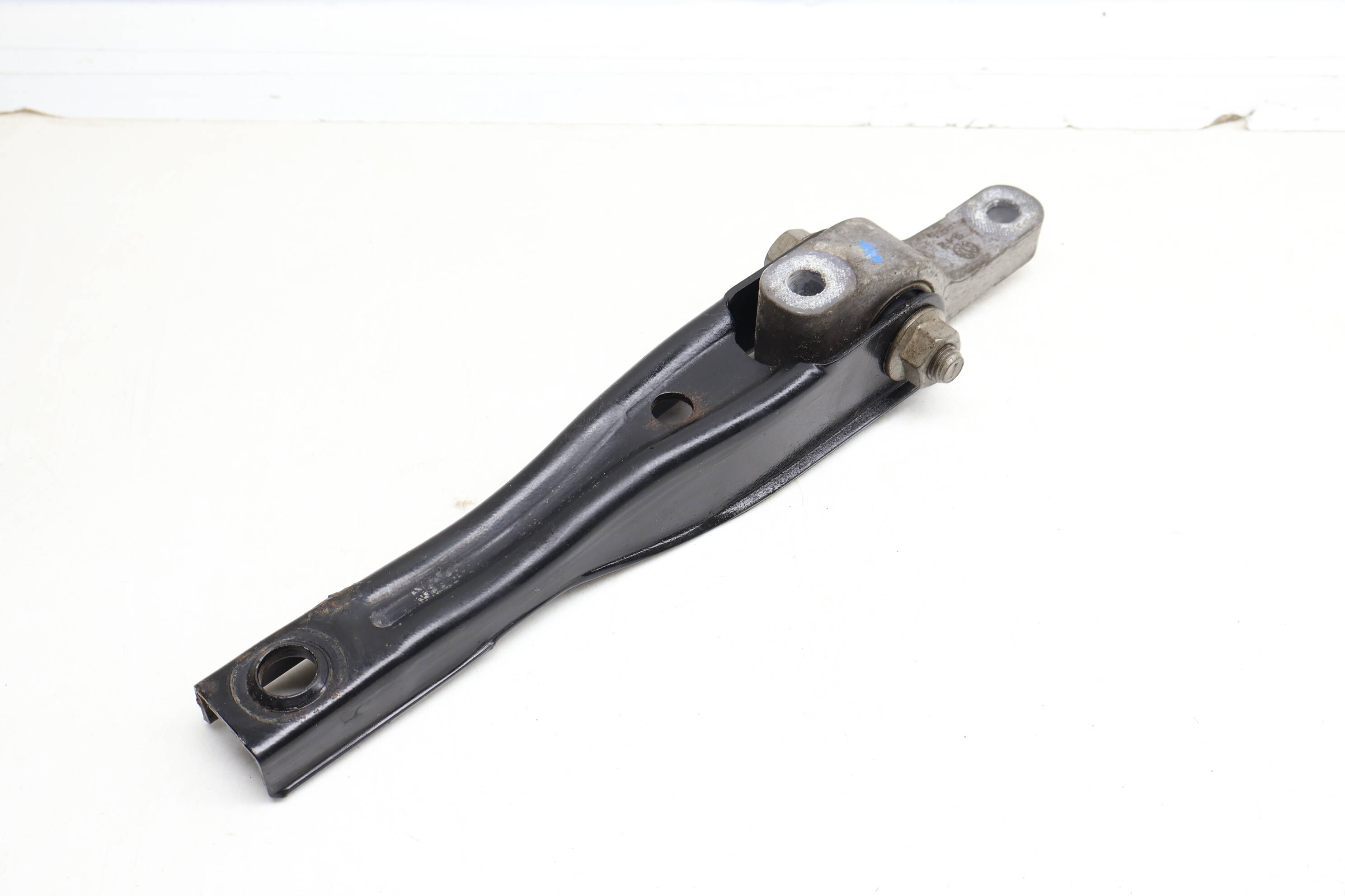 Engine / Transmission Mount Bracket (Dogbone) 5Q0199855P