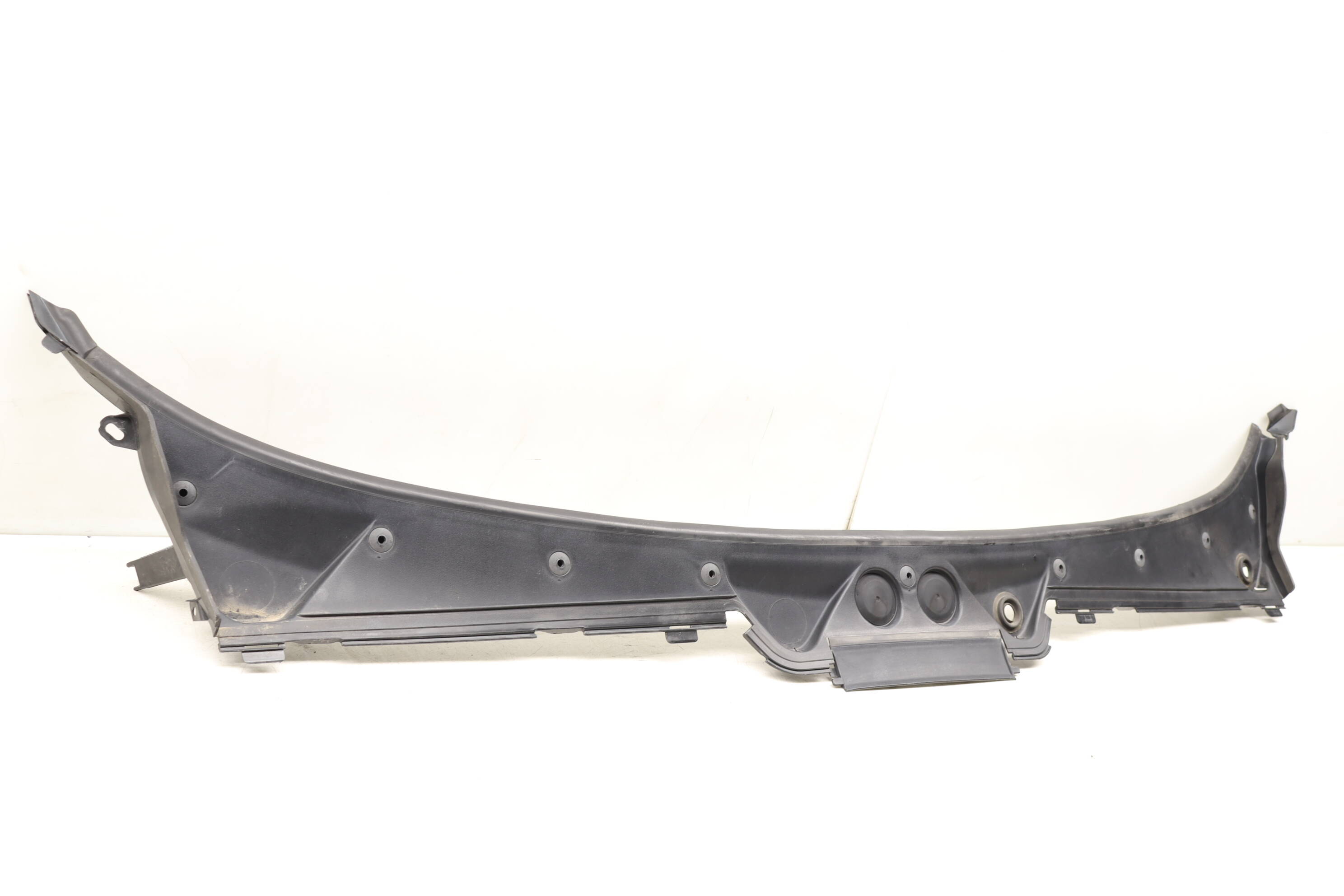Windshield&#x20;Cowl&#x20;&#x2F;&#x20;Rain&#x20;Tray&#x20;51717240672
