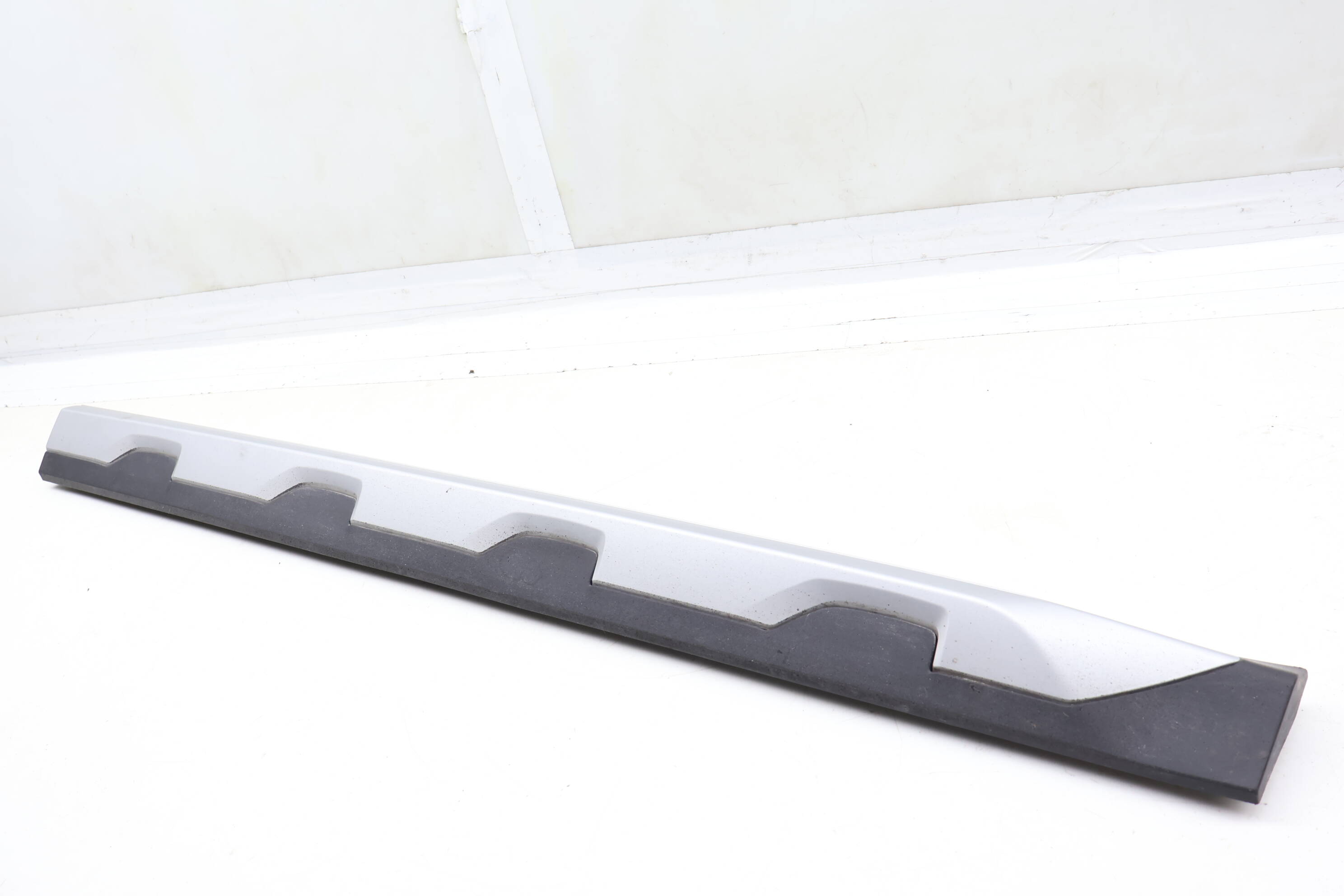 Lower Door Molding / Blade 51137442794