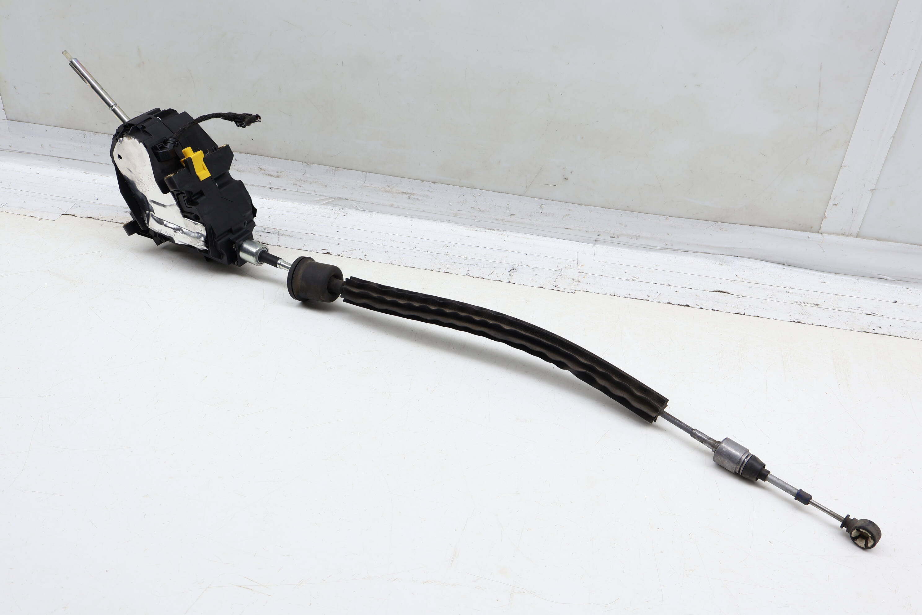 Automatic Shifter Assembly W/ Linkage 7P5713025AJ