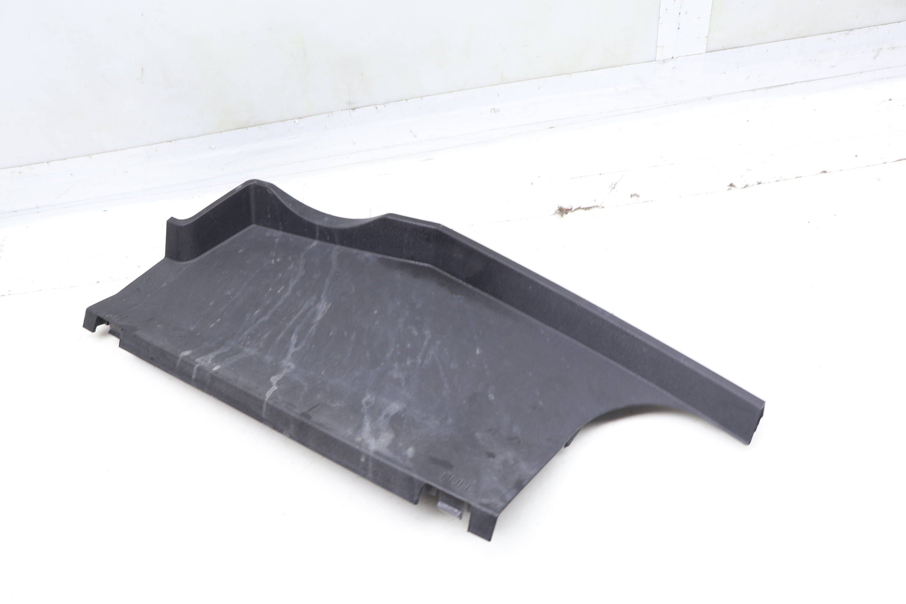 Firewall Engine Bay Cowl Cover 4M8819447