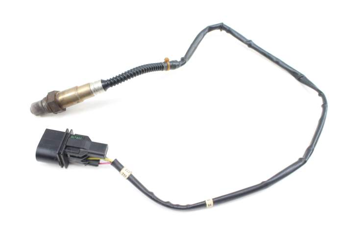 Front Right Oxygen Sensor O2 For VW Bora 4Motion Pre-Cat 2.8 Front Right Oxygen Sensor O2 For VW Bora 4Motion Pre-Cat 2.8