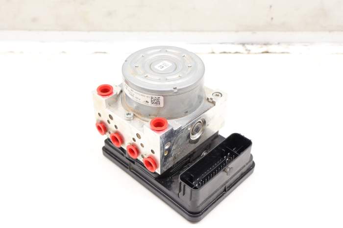 Abs Pump / Module Unit 34516891408 main product photo