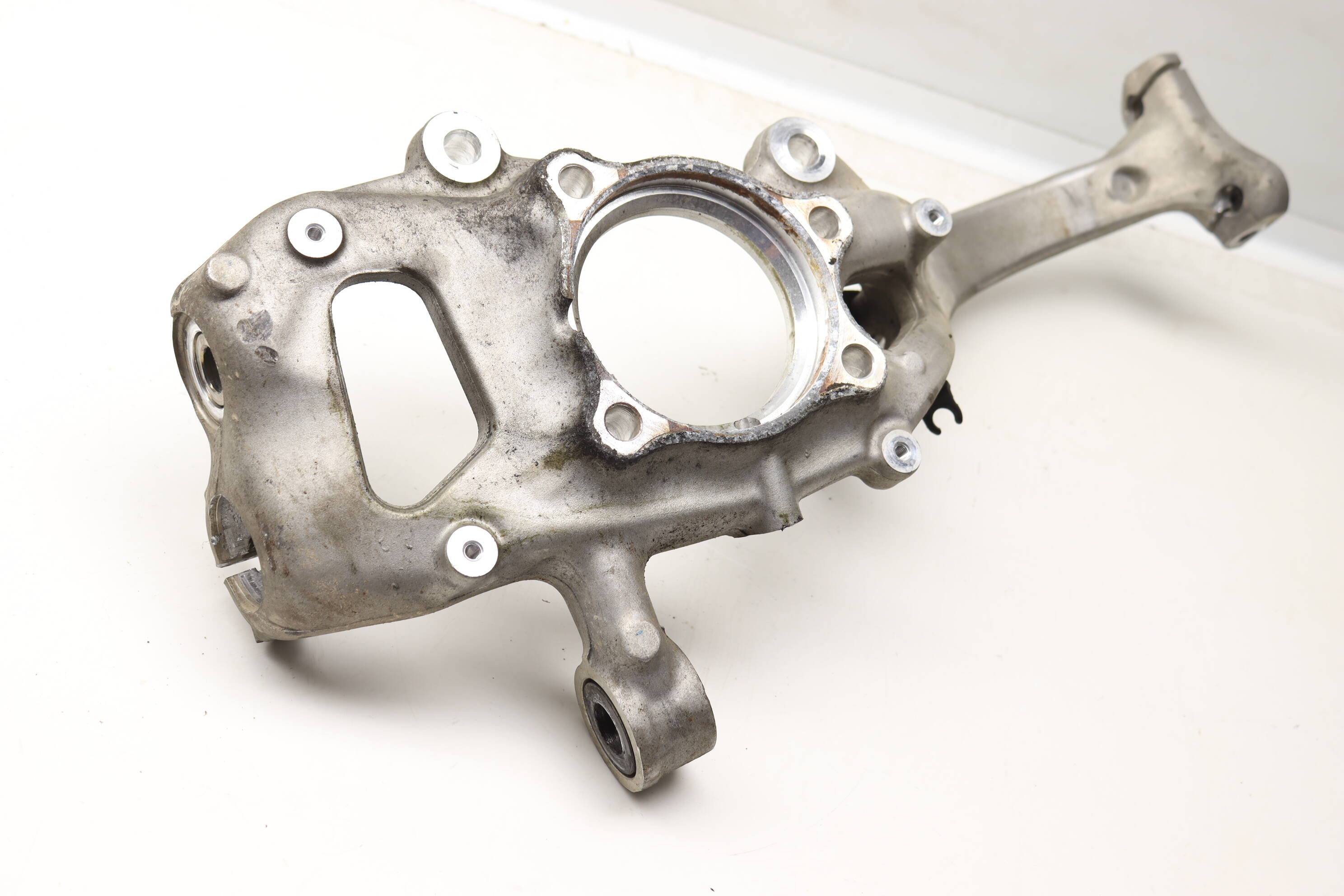 Spindle Knuckle / Wheel Bearing Housing 8W0407242F