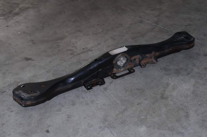 Transmission Carrier / Crossmember / Support Bracket 95534122500 main product photo