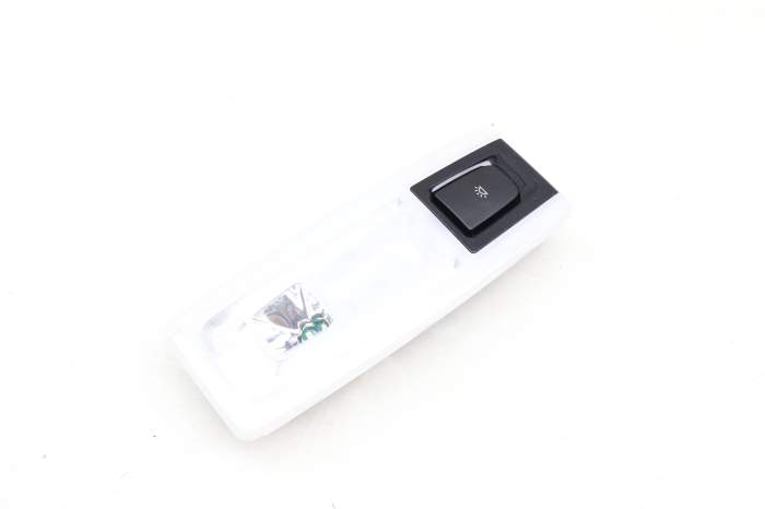 Interior Dome Reading Light 63319288995 main product photo