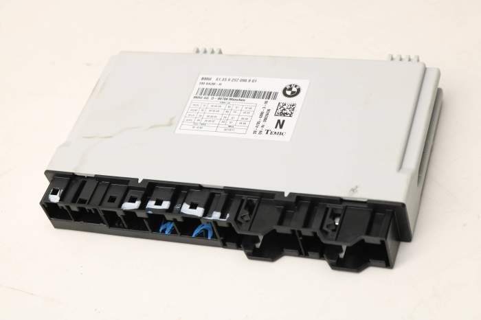 FRONT - SEAT CONTROL MODULE - BMW 320I XDRIVE 328D XDRIVE 328I XDRIVE