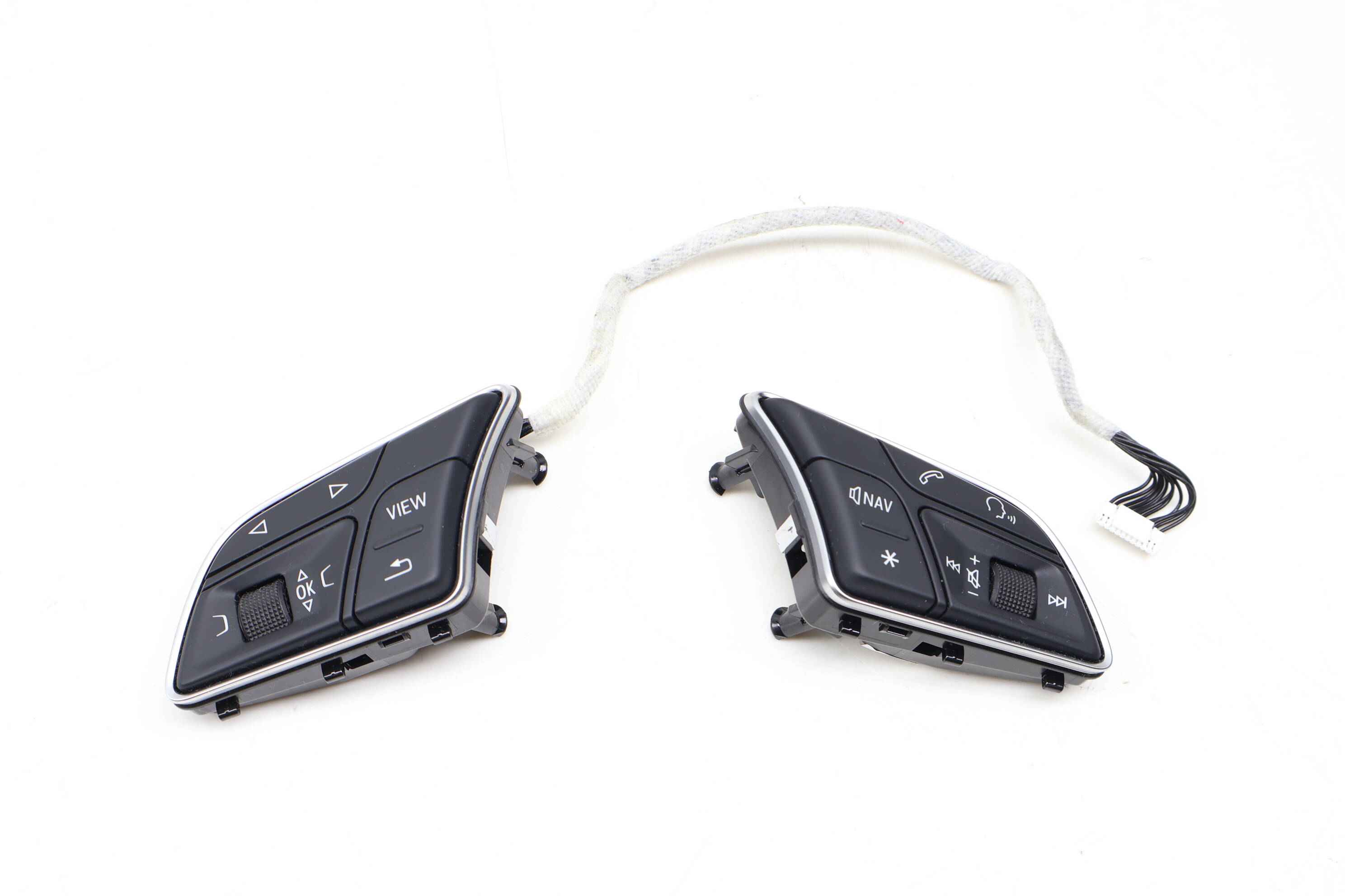 Steering Wheel Control Switch / Button Set 8W0951523F