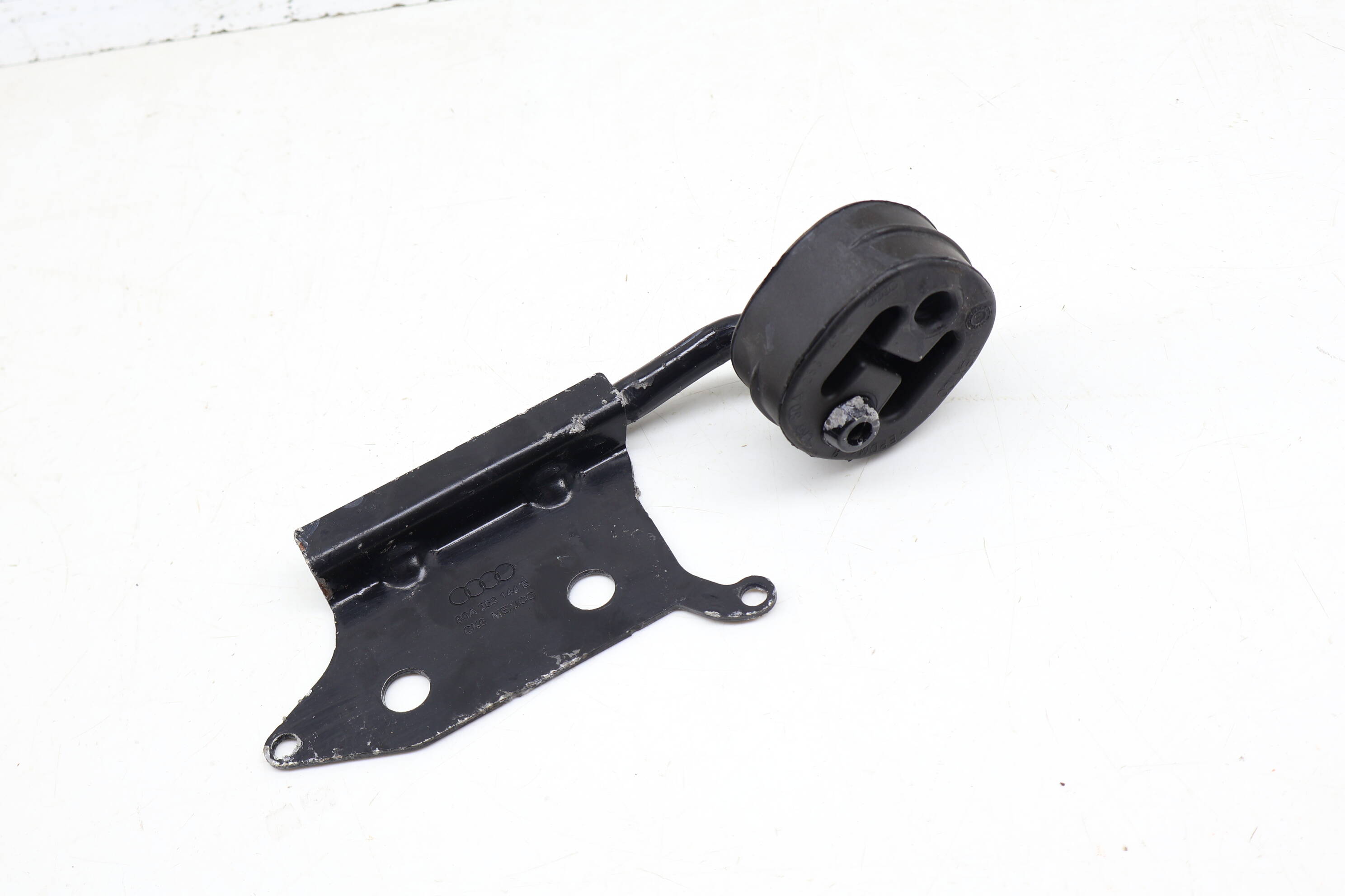Exhaust Hanger / Mount Bracket 80A253144E