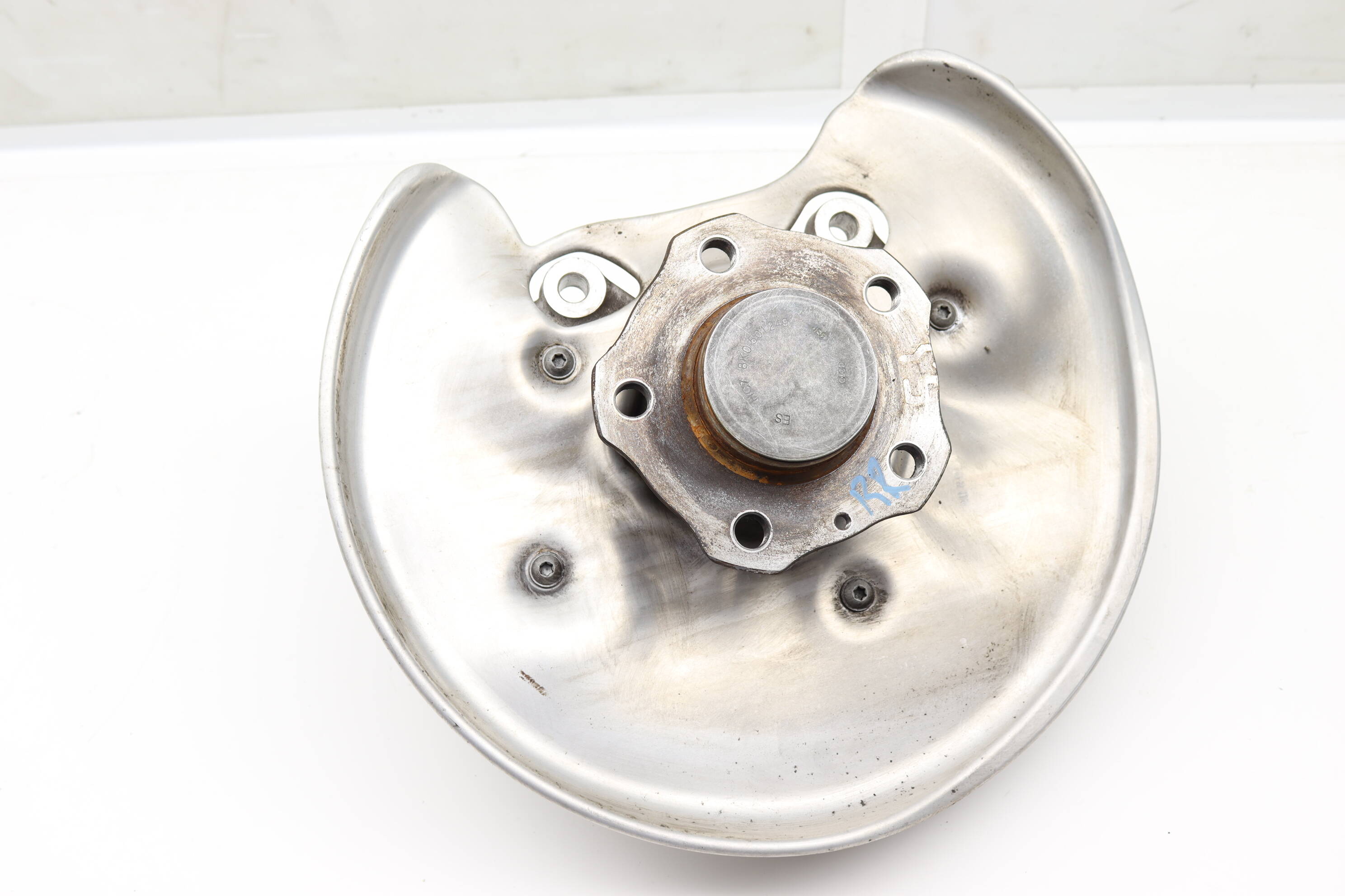 Spindle Knuckle W/ Wheel Bearing 8W0505432P