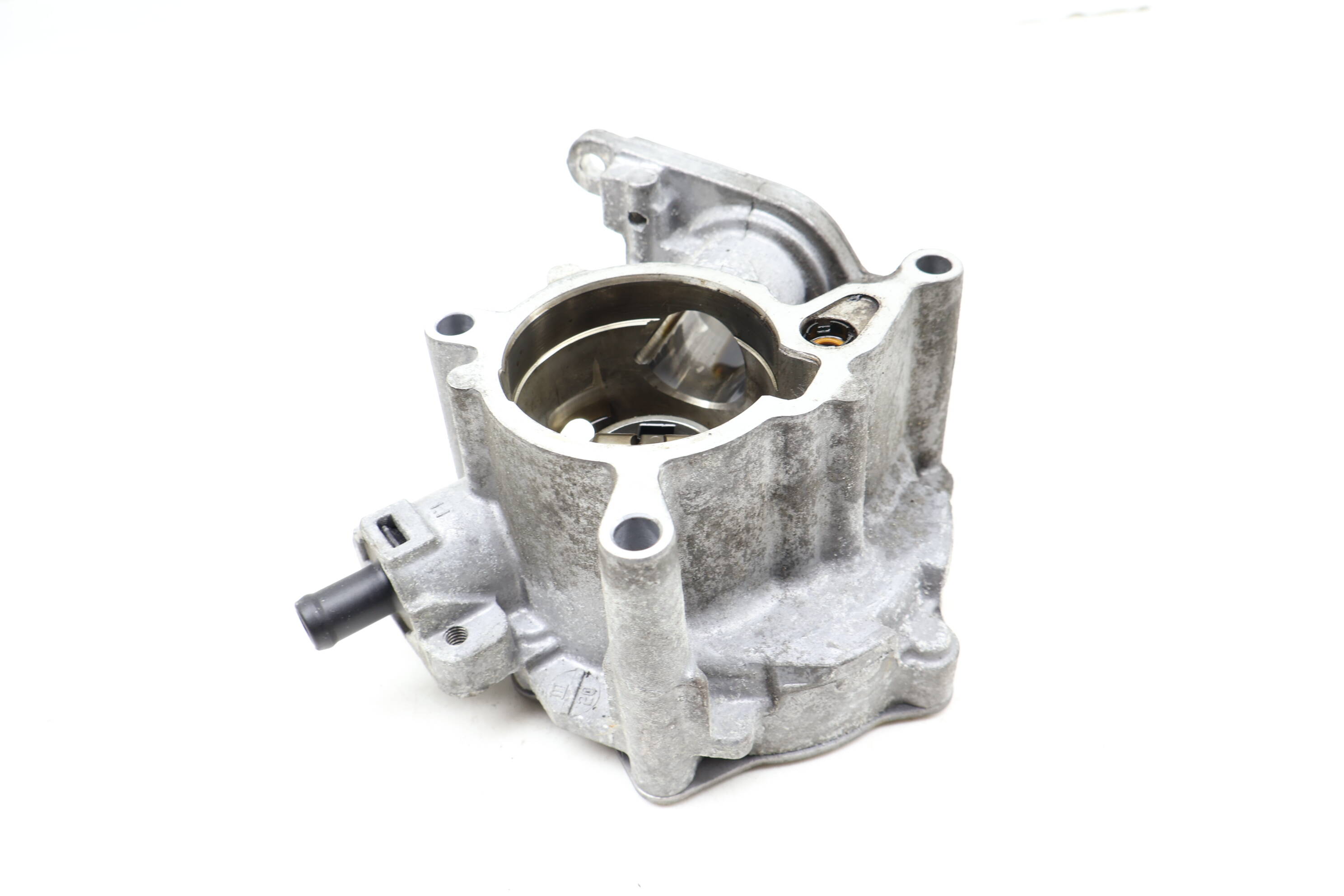 Vacuum Pump 06J145100N