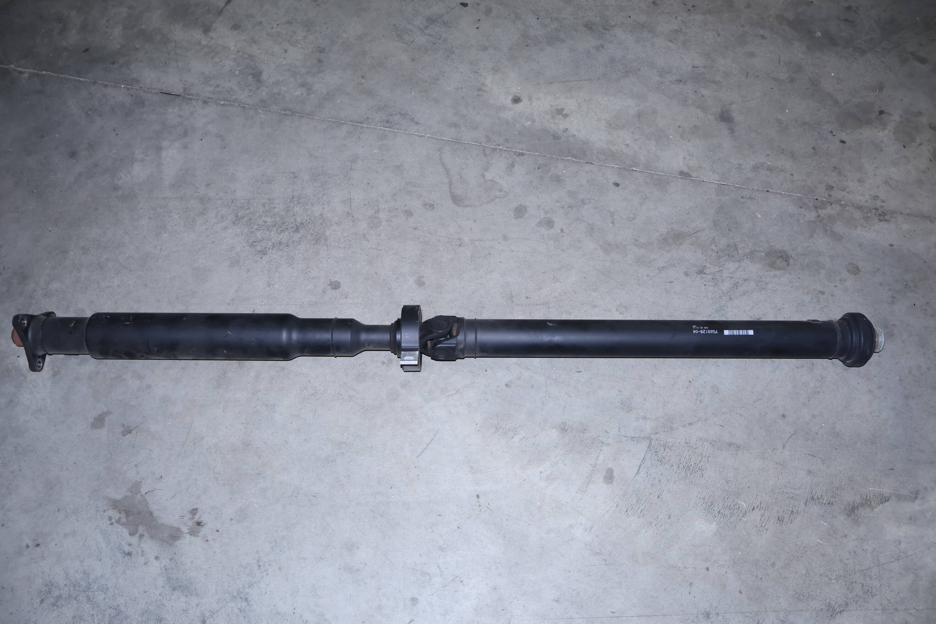 Driveshaft / Propeller Shaft 26107589129