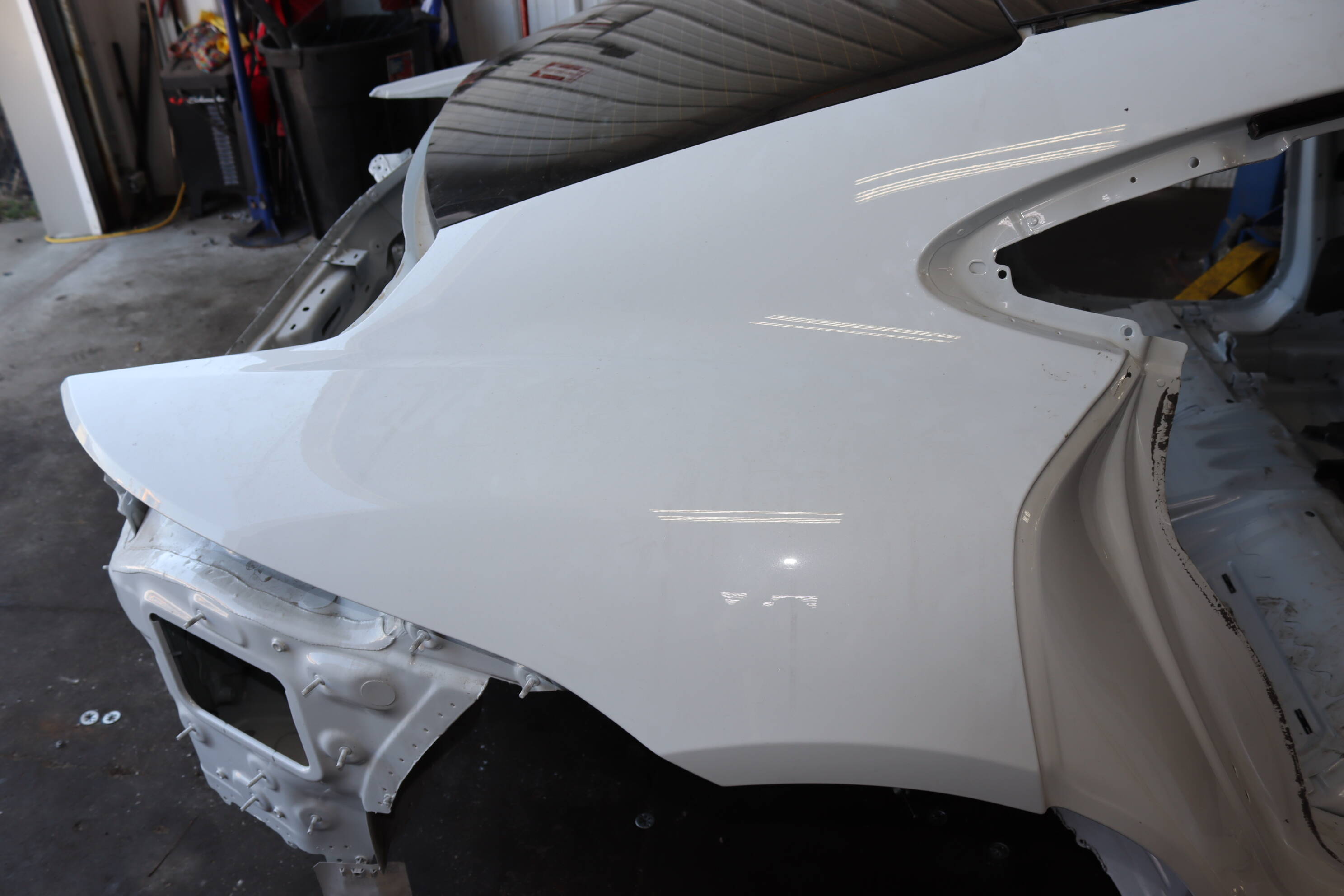 Porsche Quarter Panel Section / Cutout/ Frame 9J1809088 Y