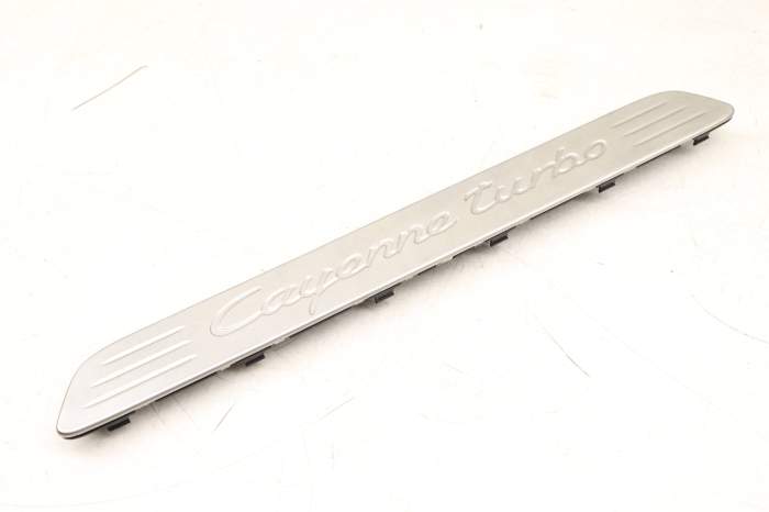 Door Sill / Scuff Panel Plate (Cayenne Turbo) 7P5853467P 95855546702 main product photo