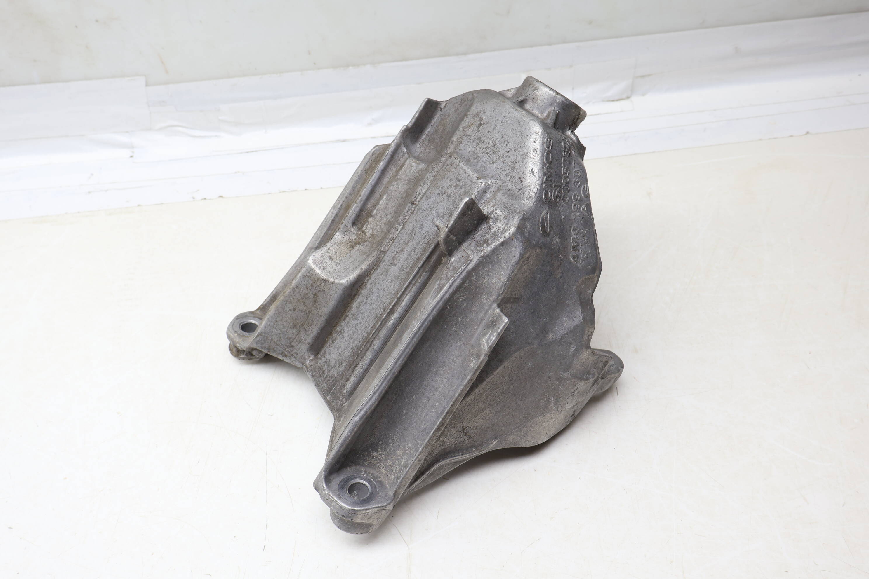 Engine / Motor Mount Bracket 4M0199307CB