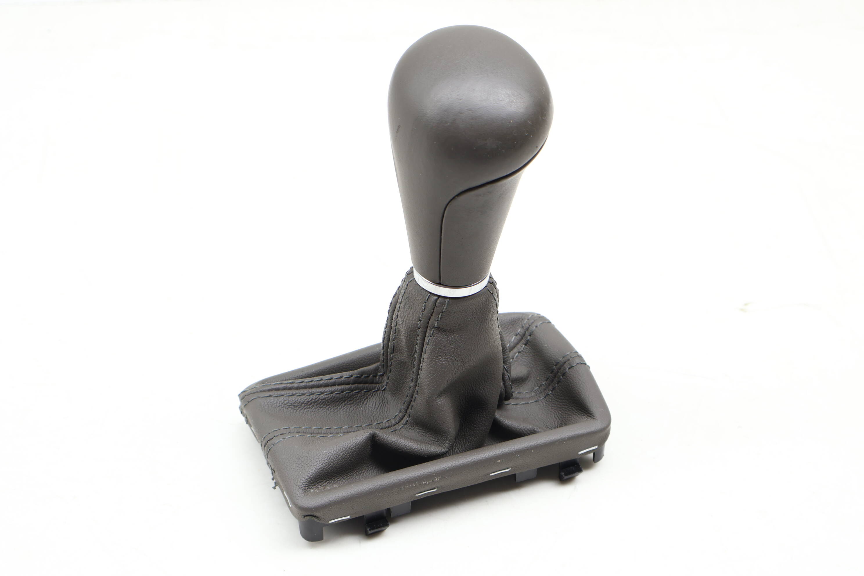 Automatic Shifter Knob W/ Boot 8K1713139A