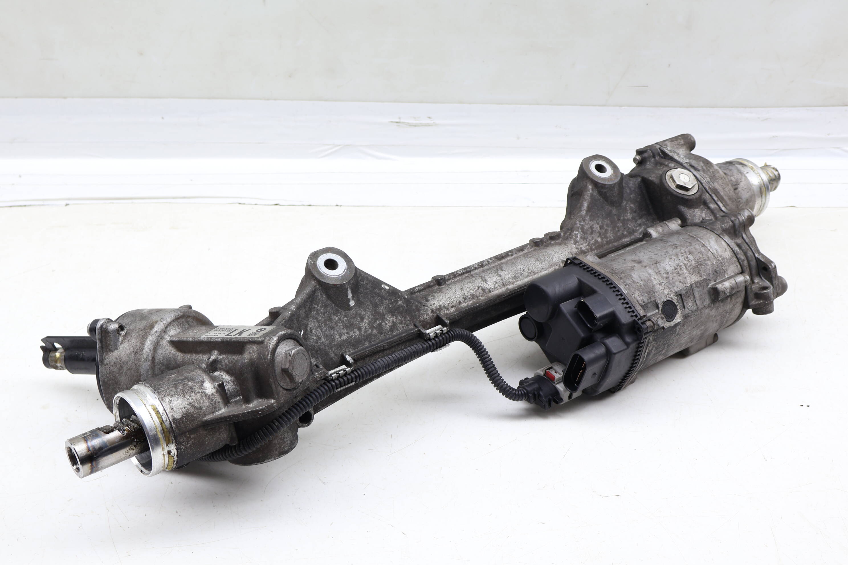 Power Steering Rack / Gear 32106868825